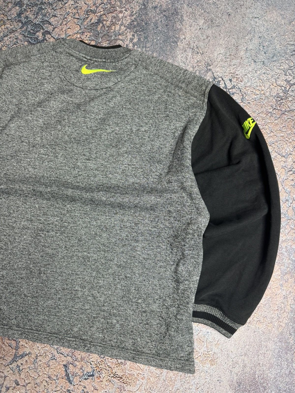 Nike 90s Nike Premier Borussia Dortmund Blokecore Boxy Sweatshirt Size US XS / EU 42 / 0 - 9 Thumbnail