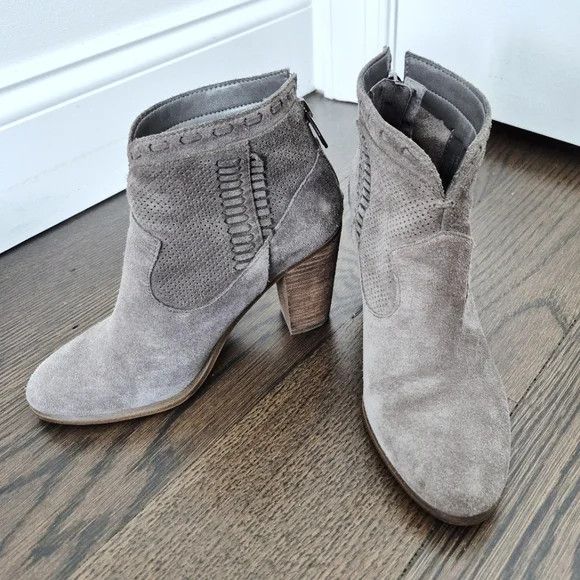 Vince Camuto Fretzia Perforated Suede Almond Toe Bootie Size US 5.5 / IT 35.5 - 2 Thumbnail