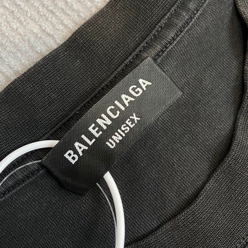 Balenciaga Balenciaga Worn embroidered logo short sleeve Size US L / EU 52-54 / 3 - 4 Thumbnail