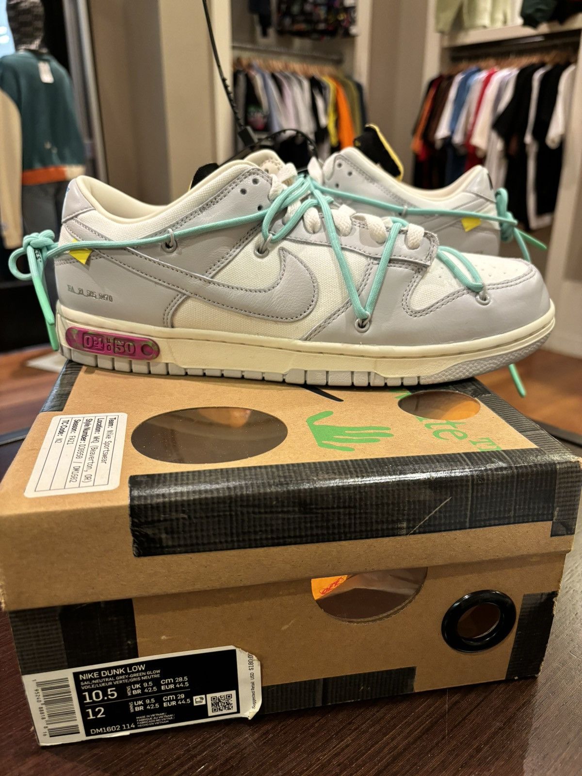 Nike X Off-White lot #04 dunk brand new