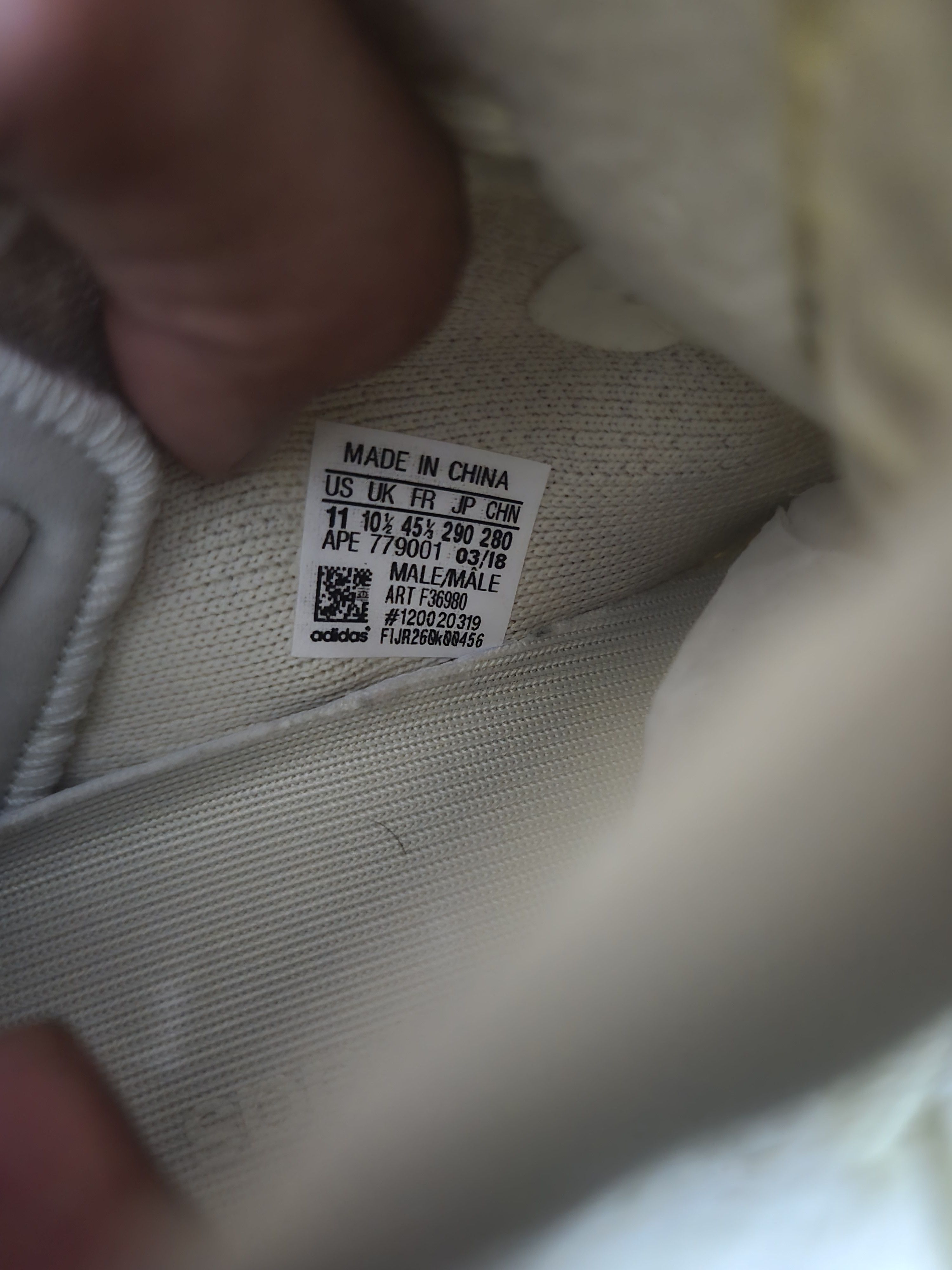Yeezy Yeezy boost 350 v2 Butter Size US 11 / EU 44 - 8 Thumbnail