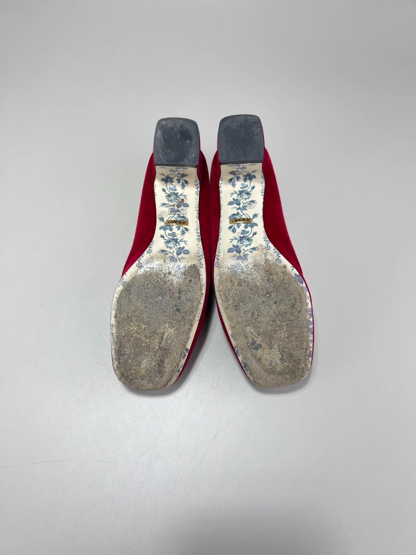 Gucci GUCCI Red Velvet GG Gold Heel Pumps Size US 7.5 / IT 37.5 - 5 Thumbnail