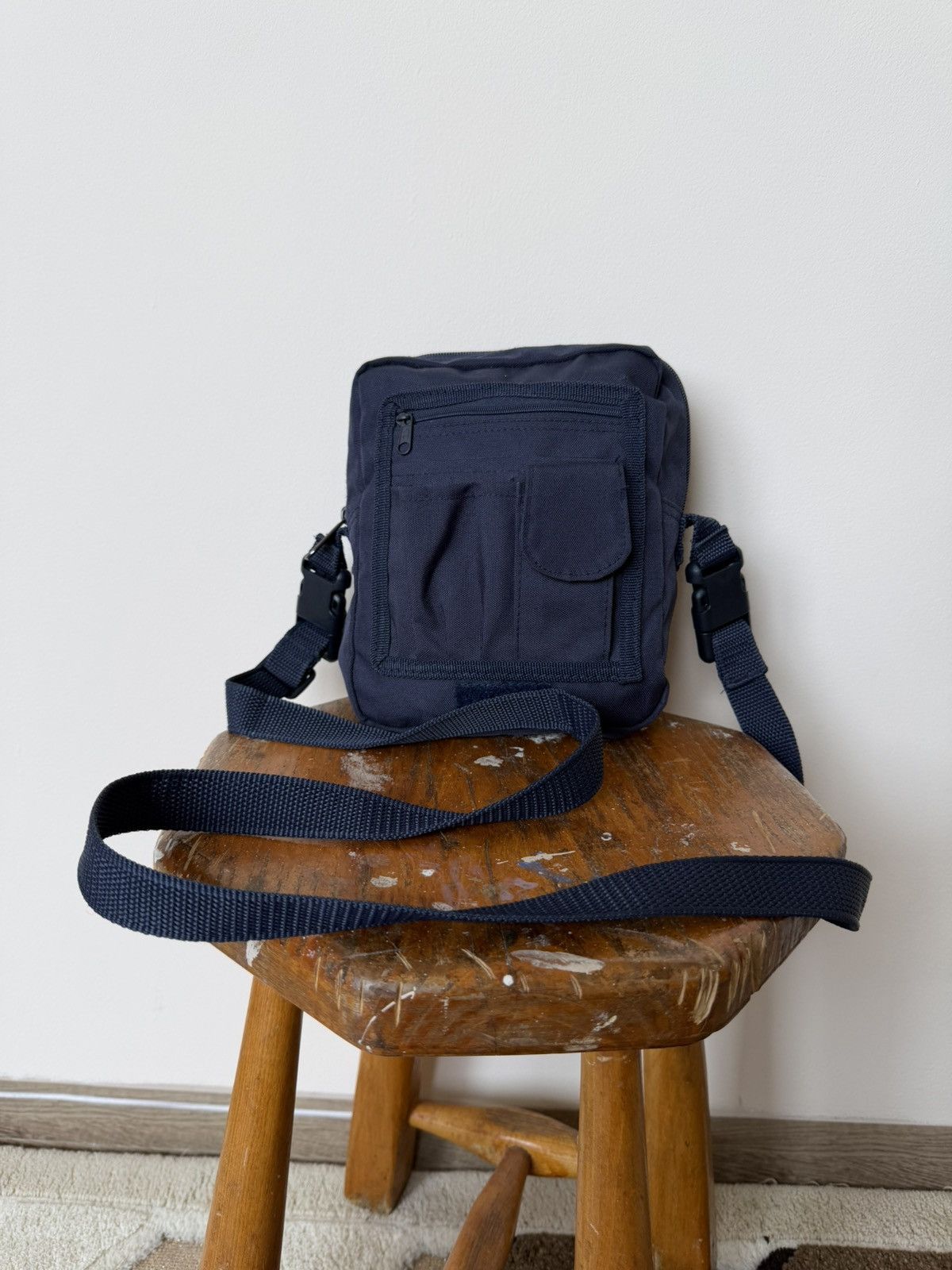 KMRii VINTAGE ARCHIVE LEATHER METAL KAMRII STYLE MESSENGER BAG Size ONE SIZE - 3 Thumbnail