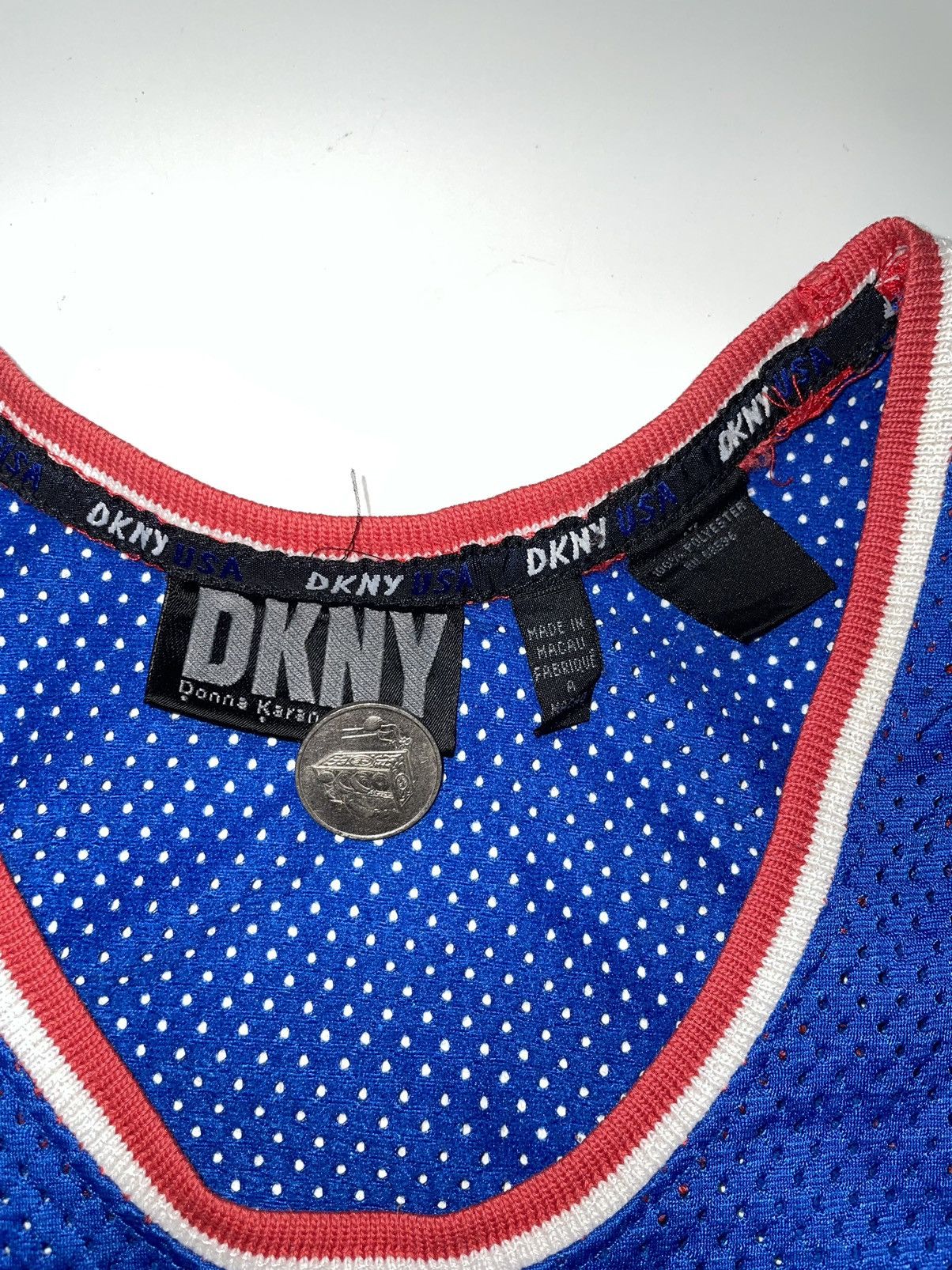 DKNY × Designer × Vintage Vintage 90s DKNY USA Tech Components jersey tank top singlet Size US L / EU 52-54 / 3 - 3 Thumbnail