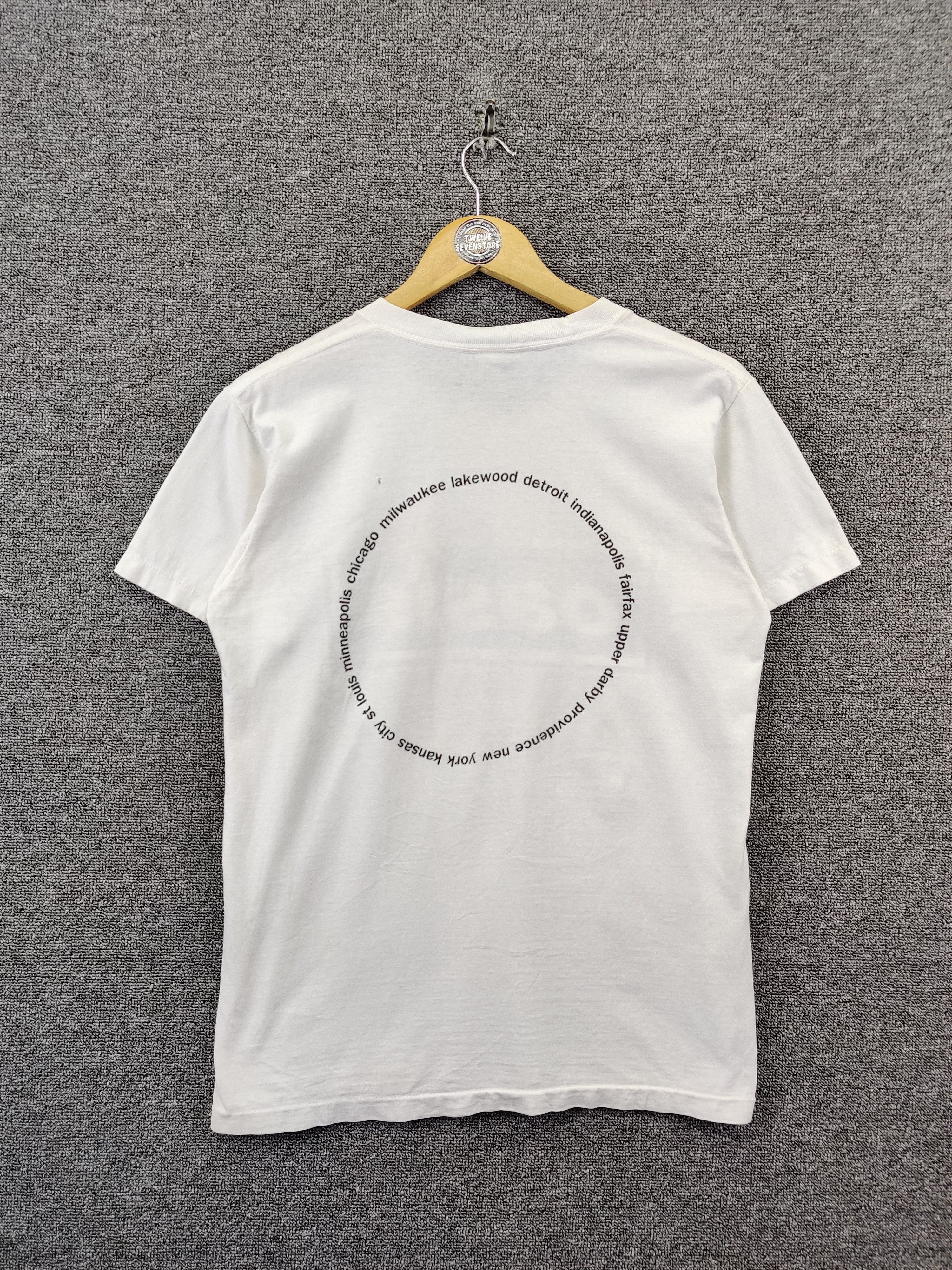 Band Tees Vintage Oasis Box logo Britpop Tee Tshirt Size US M / EU 48-50 / 2 - 6 Thumbnail