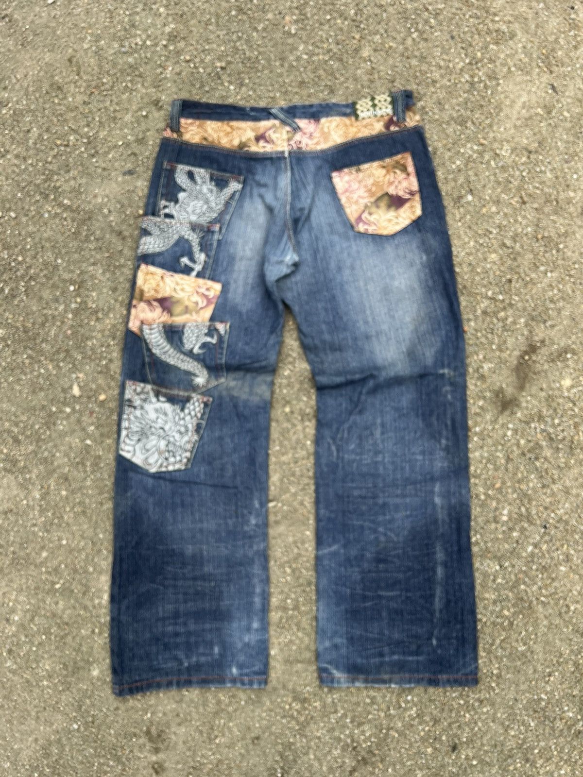 If Six Was Nine ‼️OFFER‼️Vintage jeans infinity dragon pocket saiz 38 Size US 38 / EU 54 - 2 Thumbnail