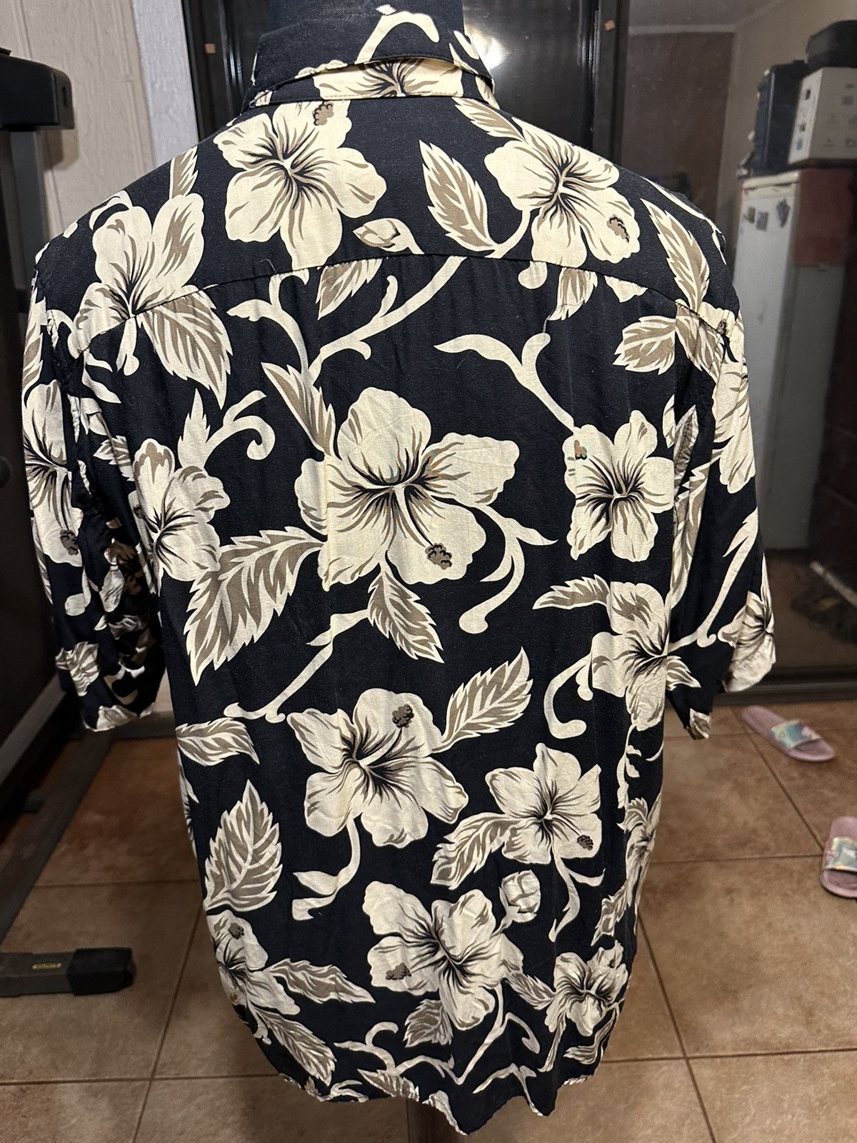 Reyn Spooner PreOwned Reyn Spooner Hawaiian Print Black/ Beige Men's L Size US L / EU 52-54 / 3 - 2 Thumbnail
