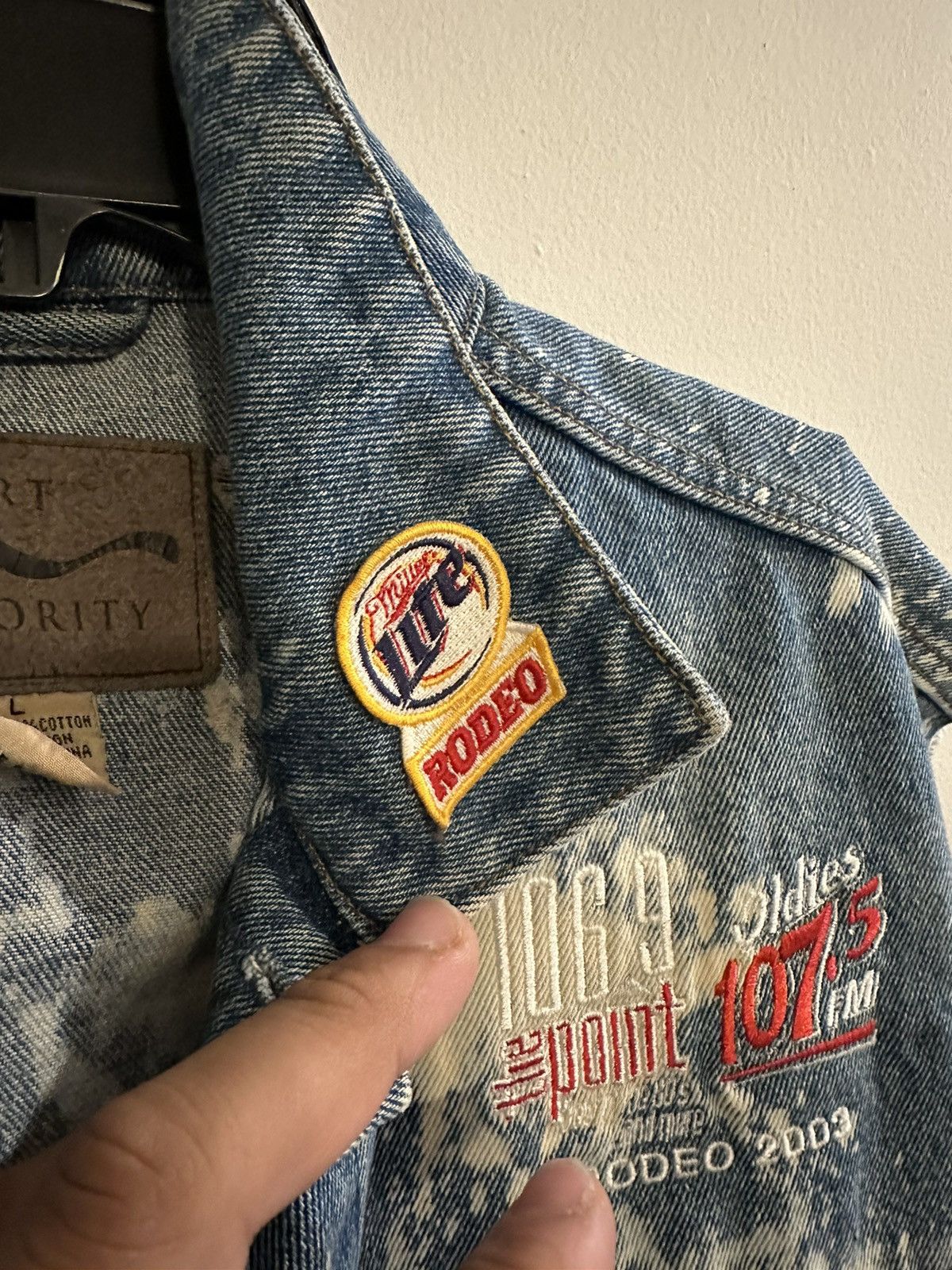 Port Authority Vintage Embroidered Bleached Denim Vest Size US L / EU 52-54 / 3 - 4 Thumbnail