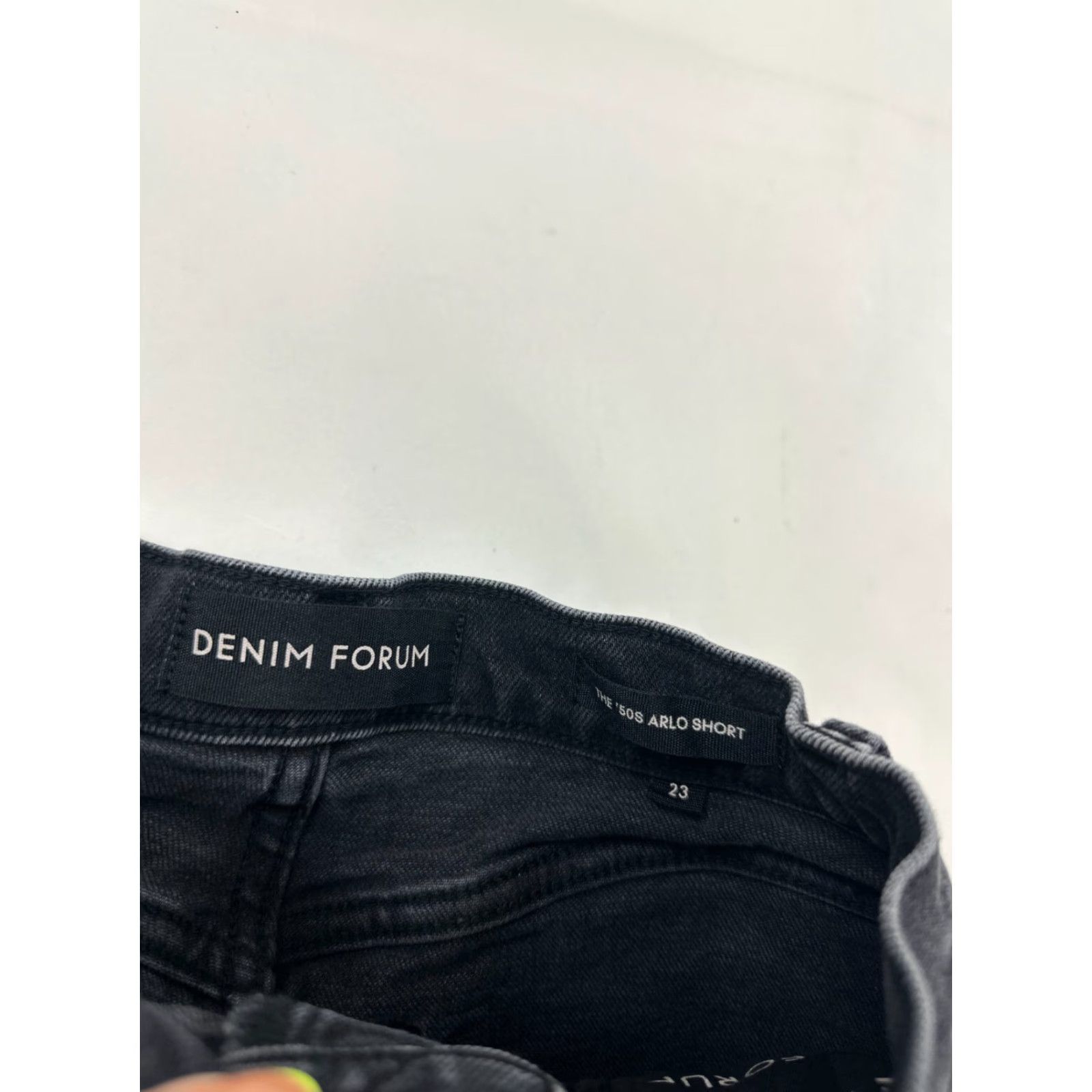 Denime Denim Forum Shorts Womens 23 Black Boyfriend High Rise Frayed Hem Button Fly 5-Pocket Denim Cotton Spring Summer Walking Mens Womens Boys Girls Size 40" / US 18 - 4 Thumbnail