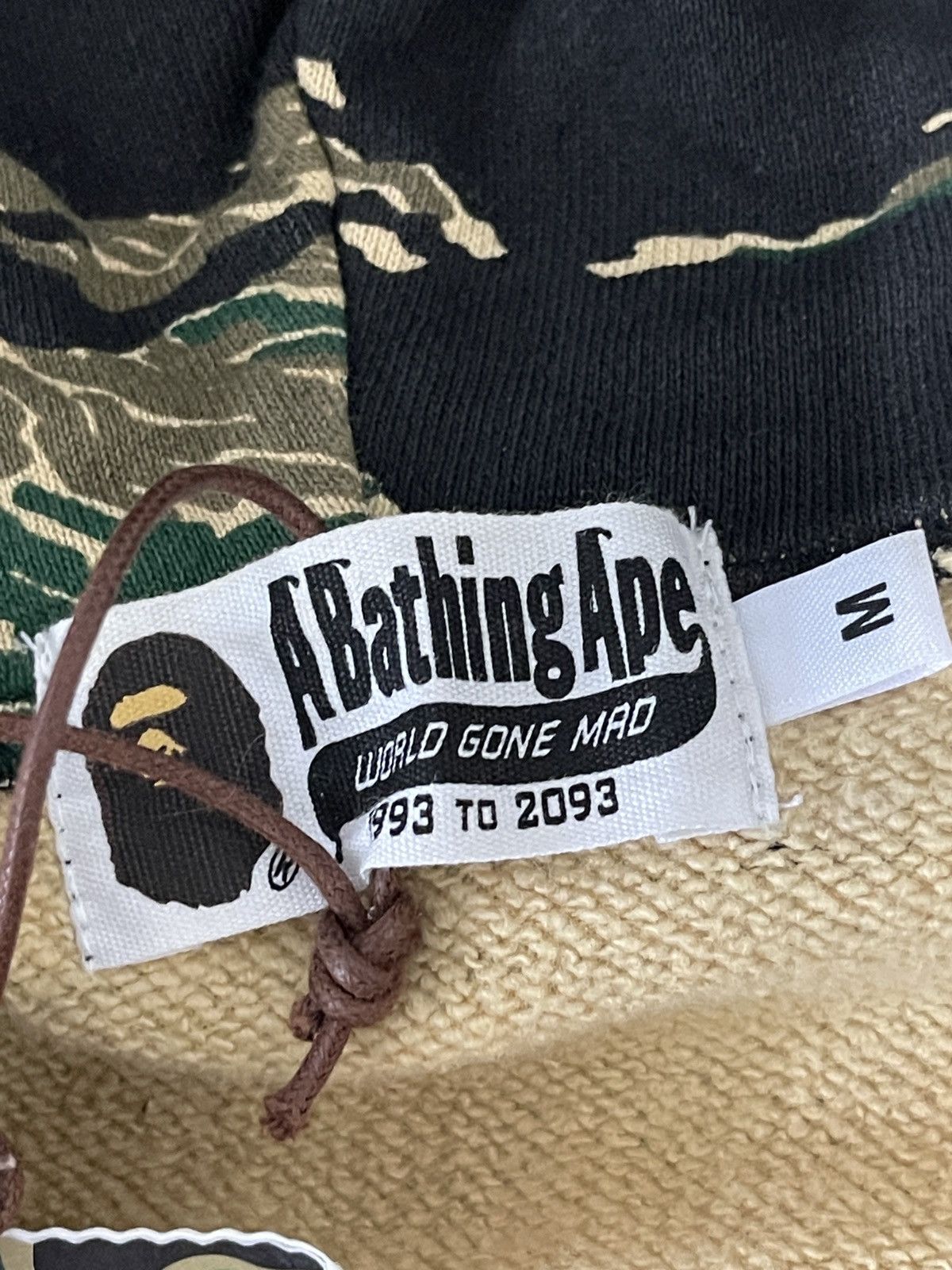 Bape Fullziphoodie BAPE shark tiger camo Embroidery Size US M / EU 48-50 / 2 - 8 Thumbnail