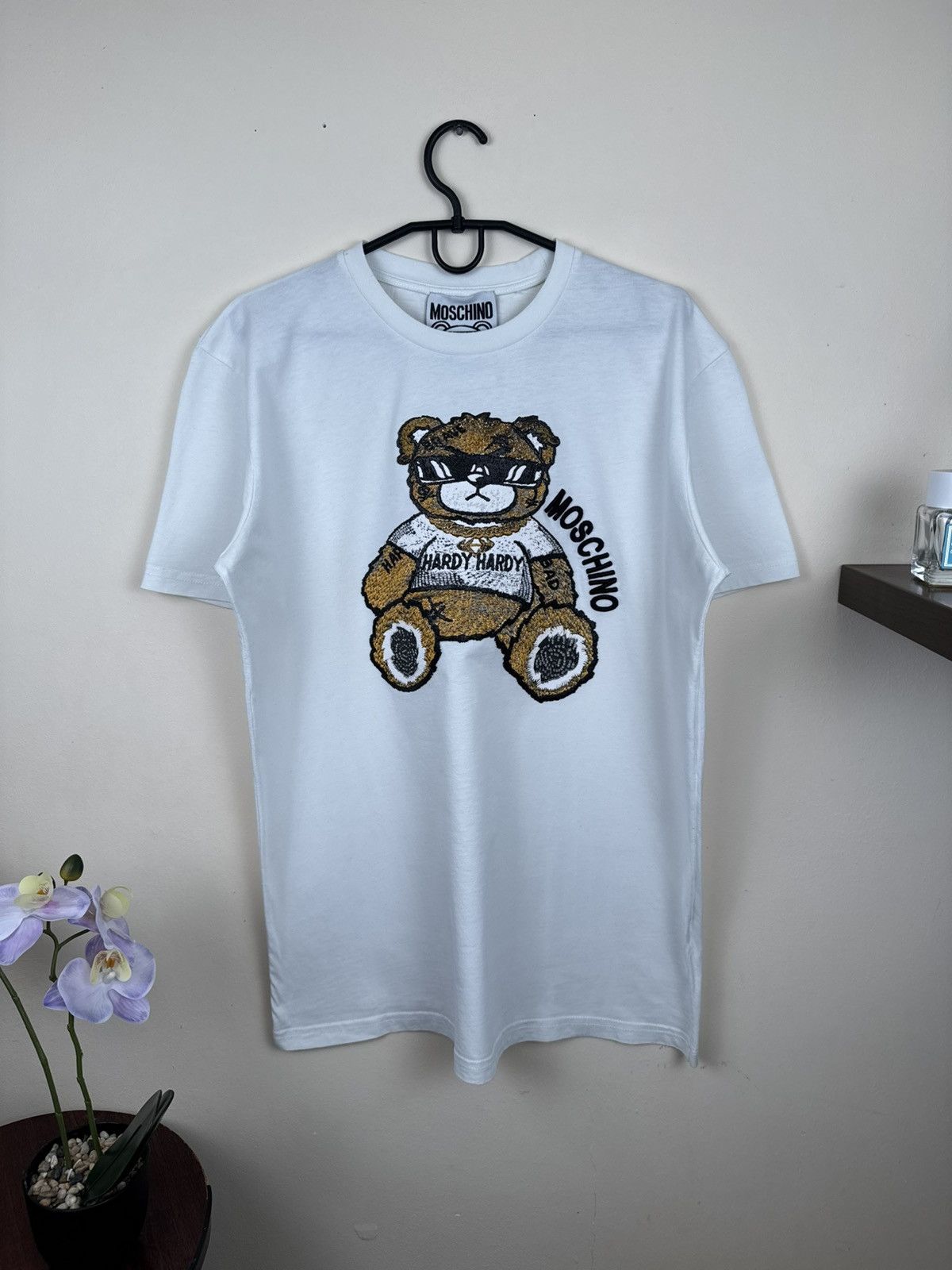 Moschino Moschino T shirt Teddy Bear Hardy White Mens Luxury Hype Size US XXL / EU 58 / 5 - 4 Thumbnail