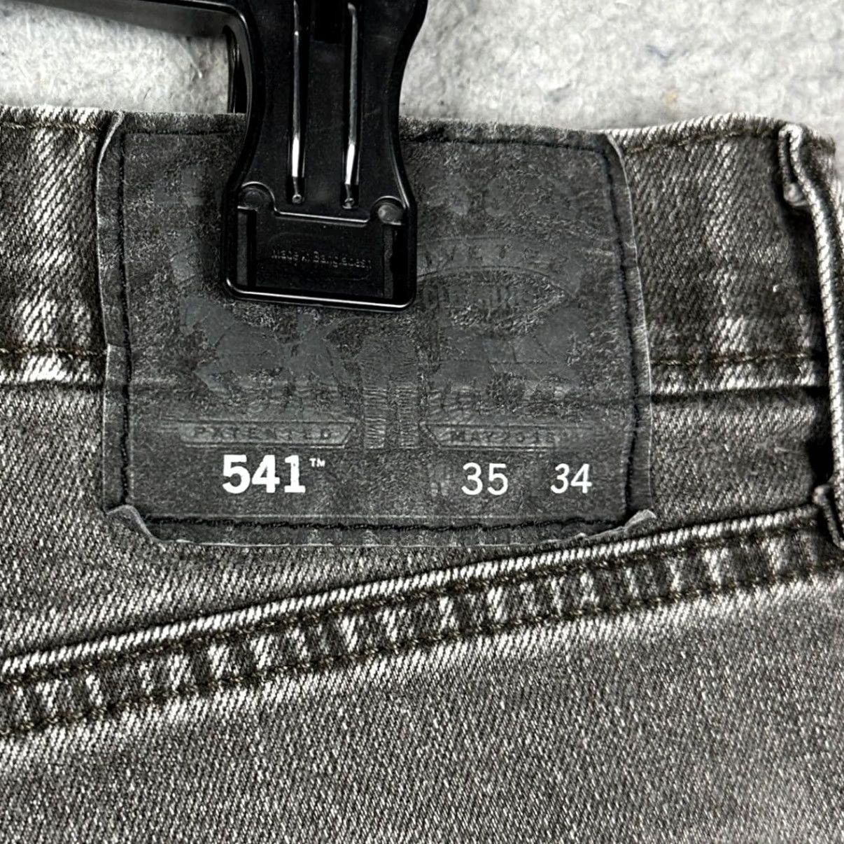 Levi's Levi's 541 Athletic Taper Jeans Grey 35x34 Men Regular Waist 5-Pocket Stretch Denim Tapered Zip Button Size US 35 - 4 Thumbnail