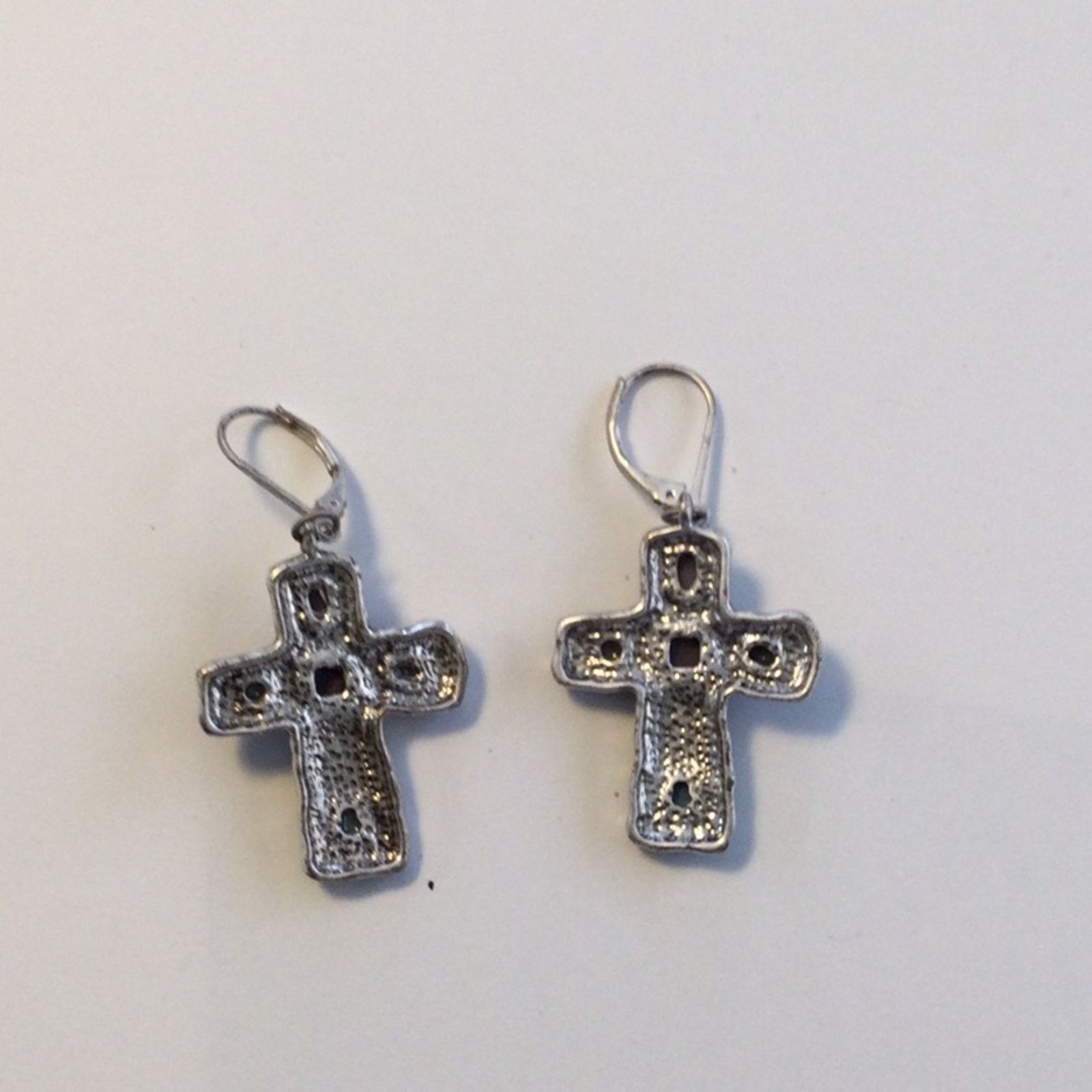 Other Fashion Leader Cross Lever Back Dangle Earrings Size ONE SIZE - 13 Thumbnail
