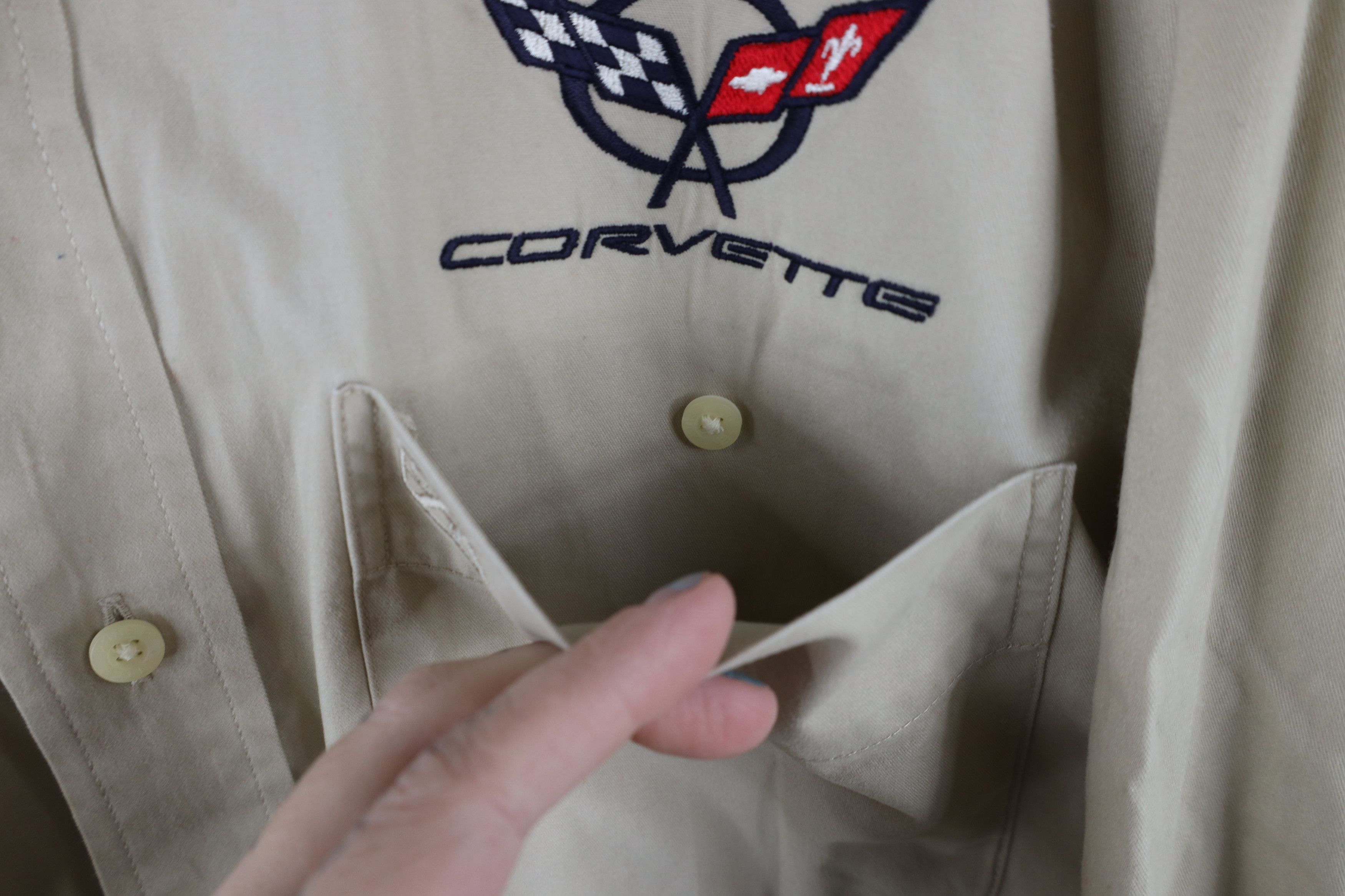 Vintage Vintage Spell Out Corvette Racing Button Down Shirt Beige Size US XL / EU 56 / 4 - 5 Thumbnail
