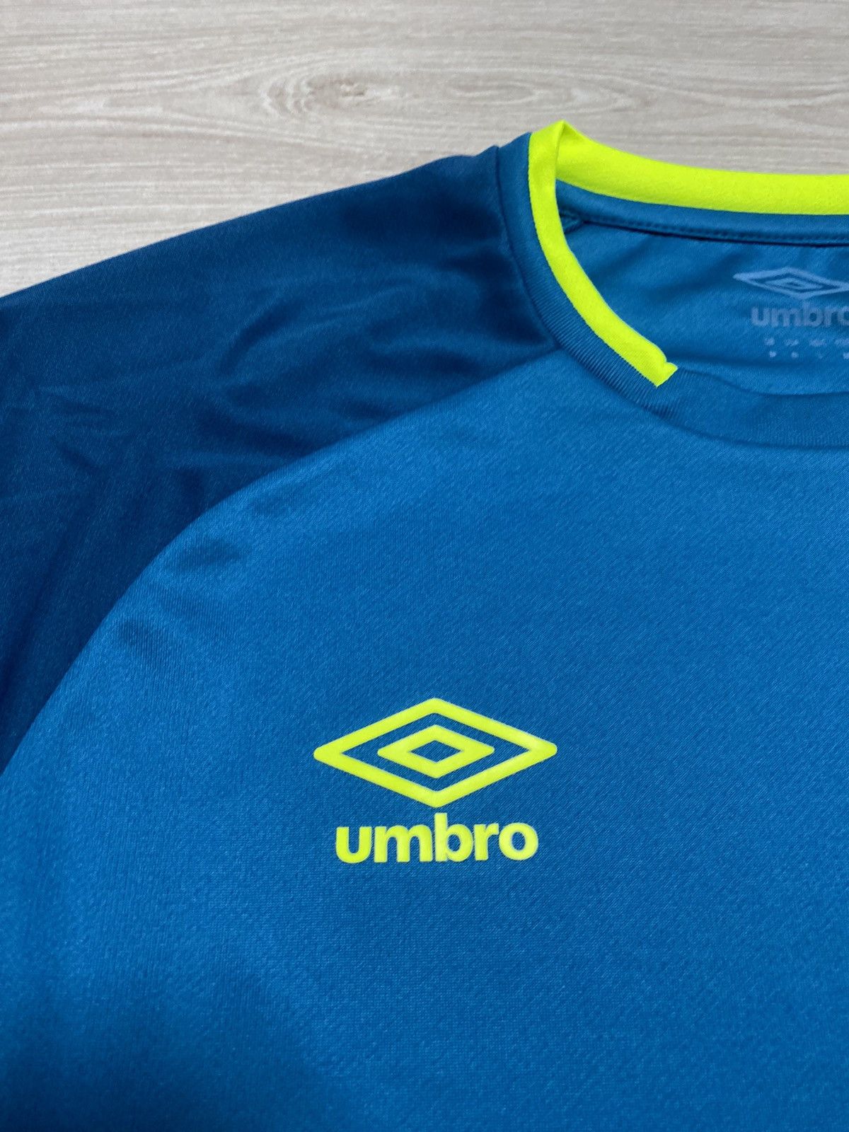 Umbro Umbro Jersey FC Everton England Size S-M Size US M / EU 48-50 / 2 - 4 Thumbnail