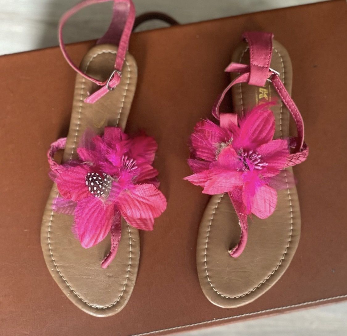 Other VINTAGE YOKI HOT PINK SANDALS FLATS Size US 7 / IT 37 - 4 Thumbnail