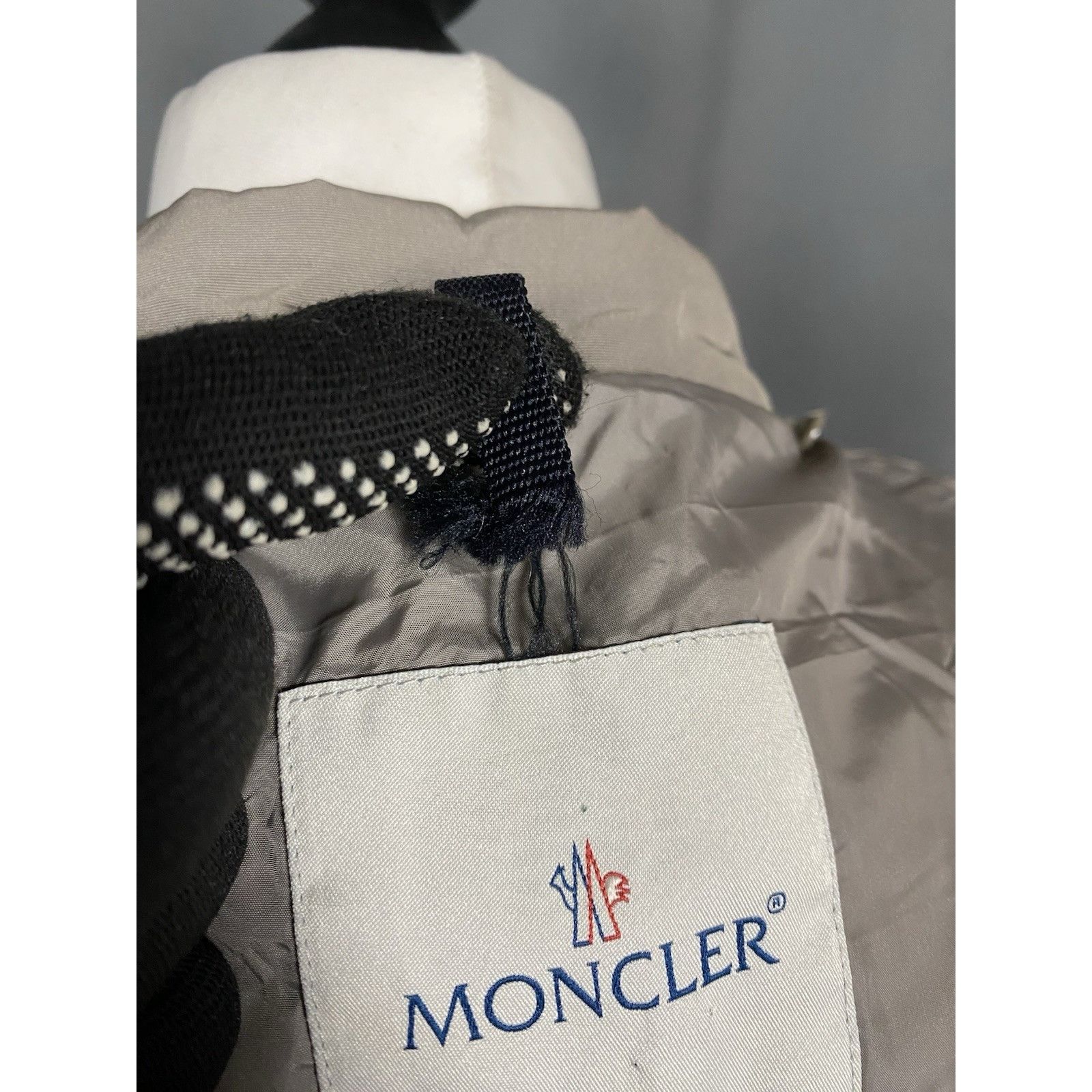 Moncler Moncler Bardane Giubbtto Women's Gray Down Insulated Long Ja Size M / US 6-8 / IT 42-44 - 11 Thumbnail