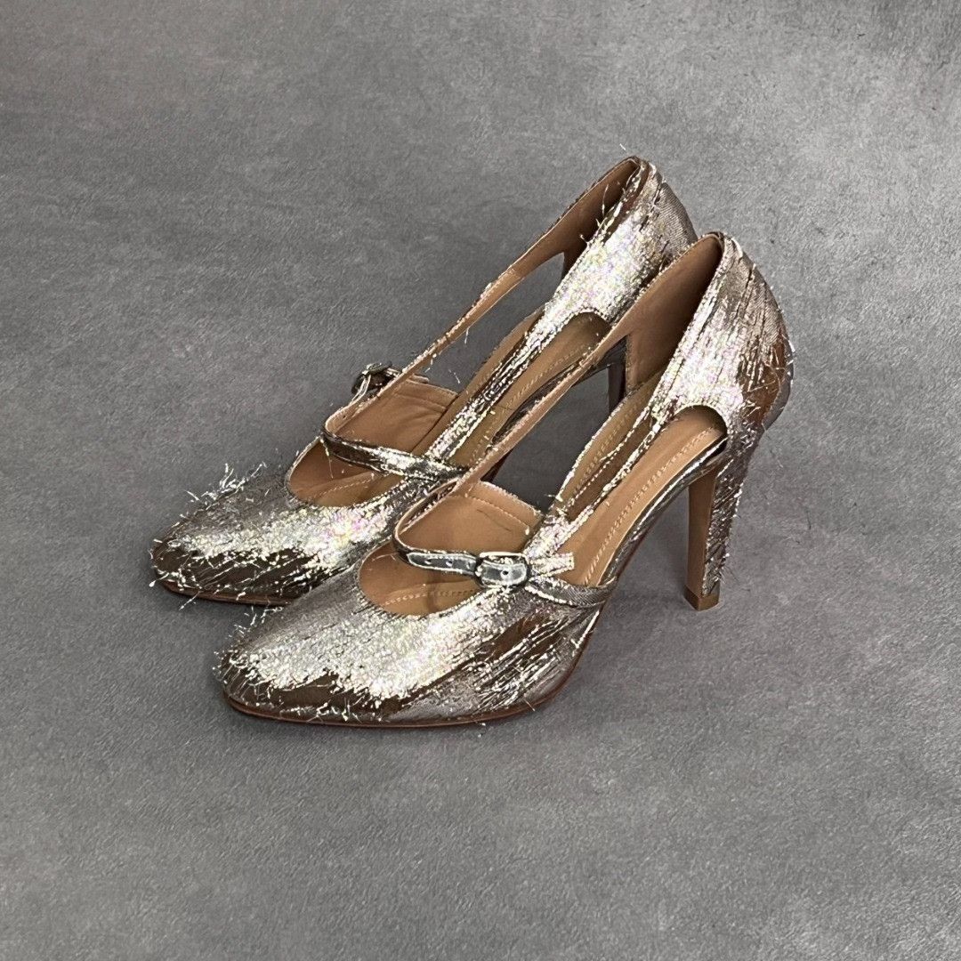 Maison Margiela Maison Margiela Distressed Hitop Sneakers us_8 Women Size US 8 / IT 38 - 1 Thumbnail
