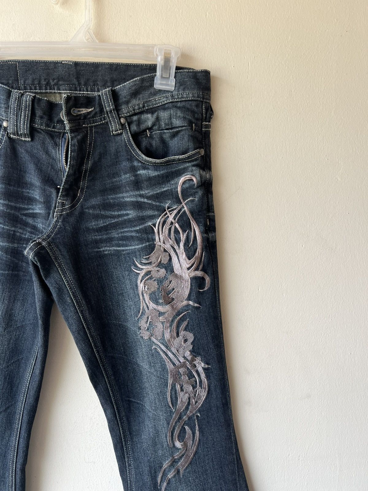 Tornado Mart Tornado Mart Embroidery Tribal Denim Super Flare Jeans Size US 30 / EU 46 - 13 Thumbnail