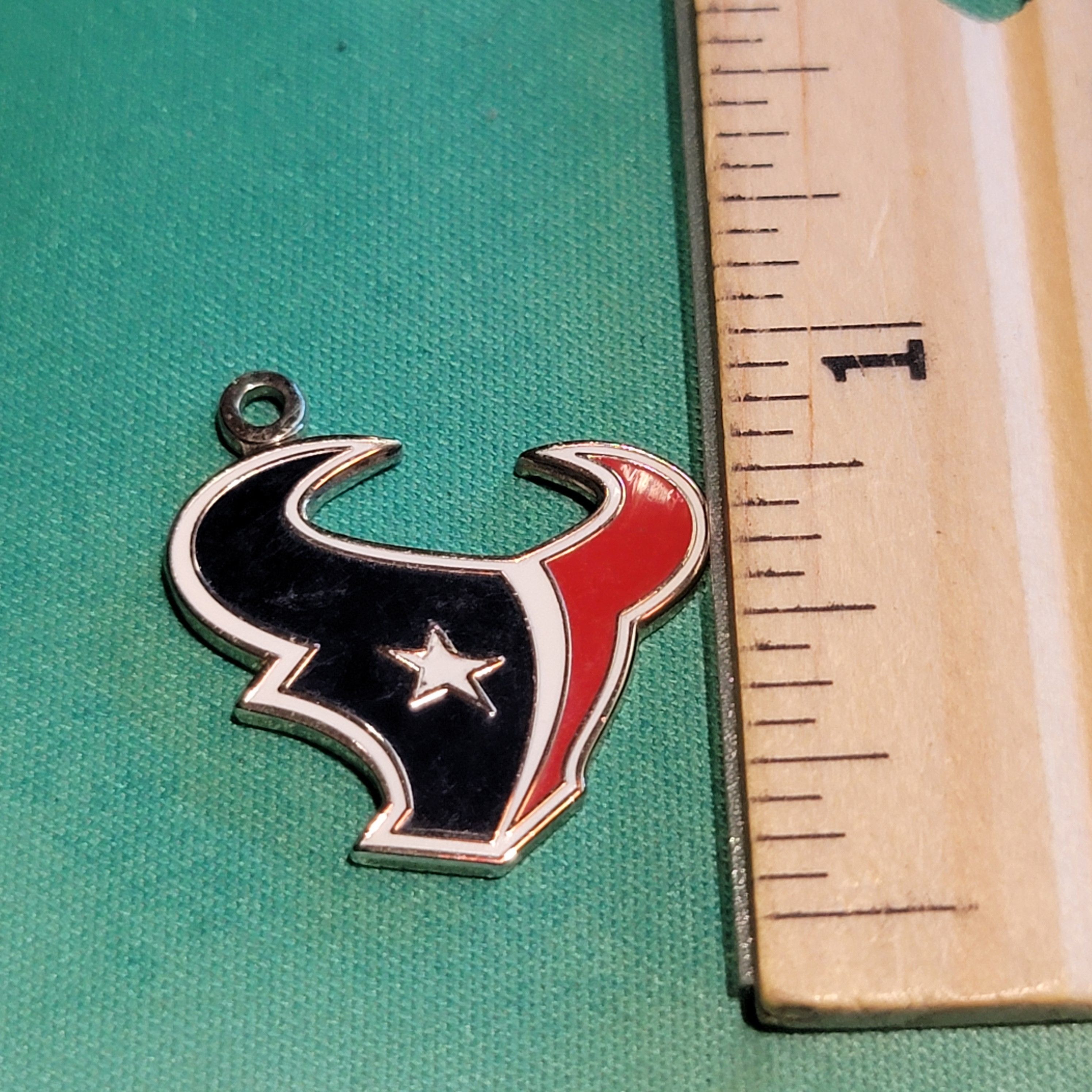 NFL VINTAGE Houston Texans Logo Charm (2004) Size ONE SIZE - 3 Thumbnail