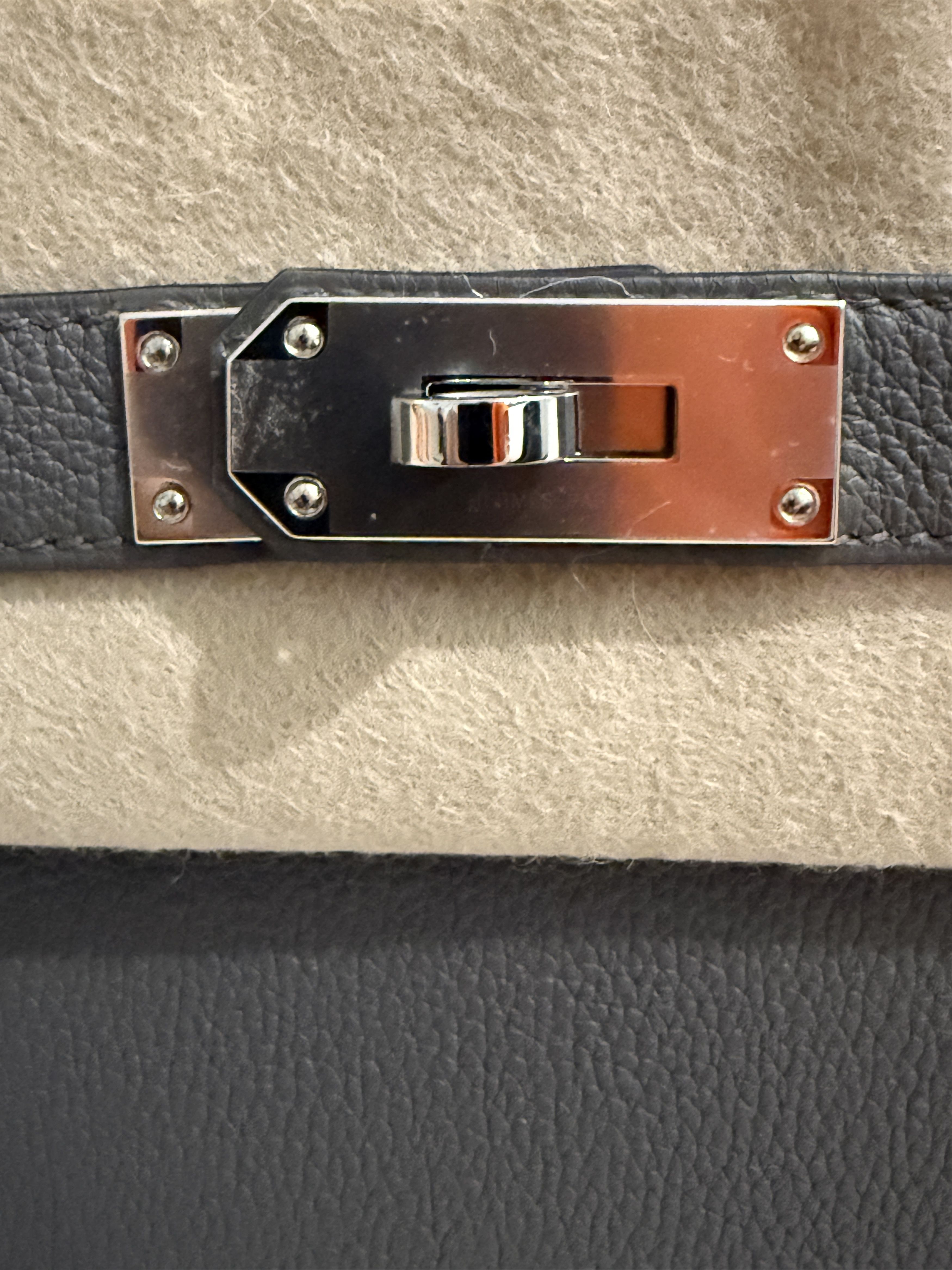 Hermes 2026 Brand New Grey Rare Hermès Kelly Messenger Bag PM Size ONE SIZE - 6 Thumbnail