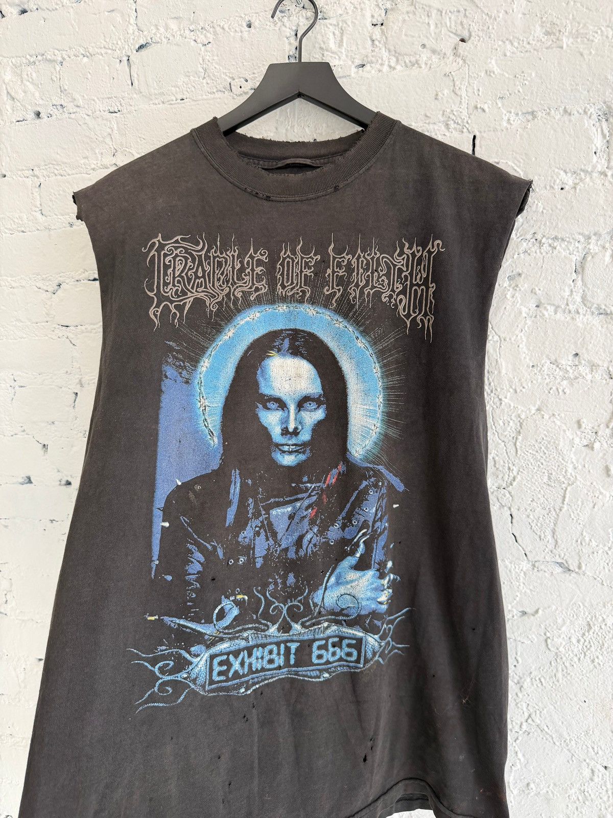 Vintage 2001 CRADLE OF FILTH ‘TWISTED FREAK OF NATURE’ CUTOFF Size US L / EU 52-54 / 3 - 2 Thumbnail