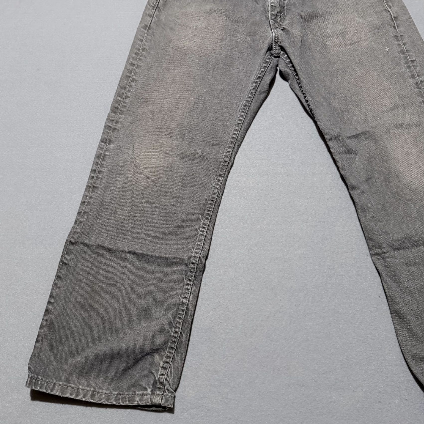 Levi's Levi's 569 Jeans Men Gray Denim Mid Rise Distressed 33X30 Straight Relaxed City 5-Pocket Logo - Levi's 500 Series Size US 33 - 5 Thumbnail