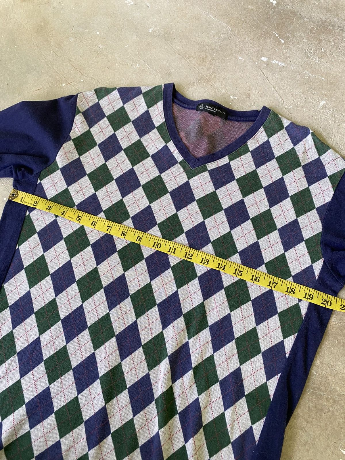 BEAUTY&YOUTH United Arrows Beauty & Youth Argyle V Neck Tee Japan Size US M / EU 48-50 / 2 - 10 Thumbnail