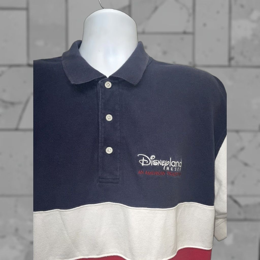 Vintage DisneyLand Polo Mens XL 100% Cotton White/Dark Blue Polo White Dark Blue 100% Cotton Men XL DisneyLand Polo Size US XL / EU 56 / 4 - 1 Thumbnail