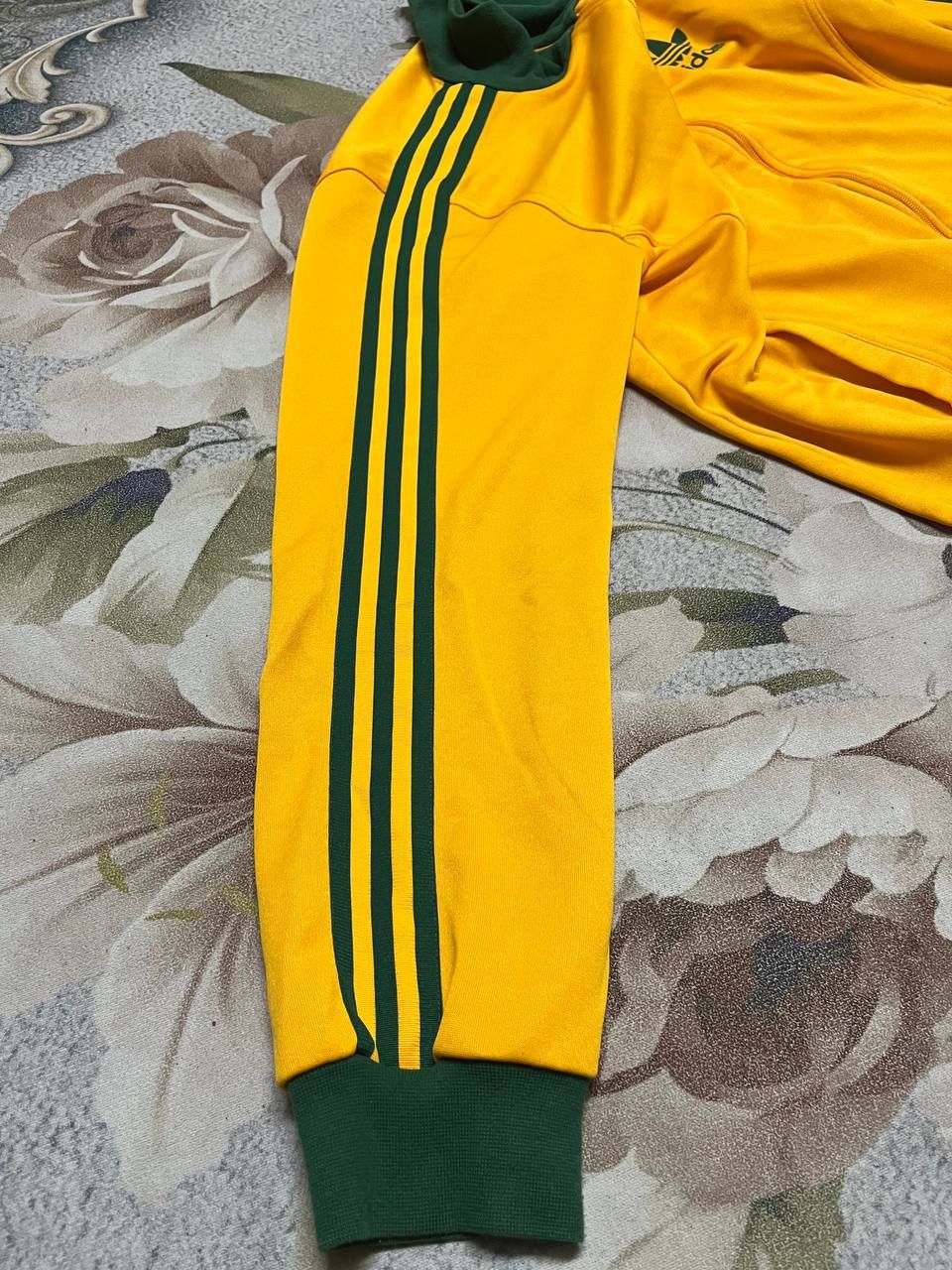 Adidas Vintage Adidas Australia Sweater Size US L / EU 52-54 / 3 - 6 Thumbnail