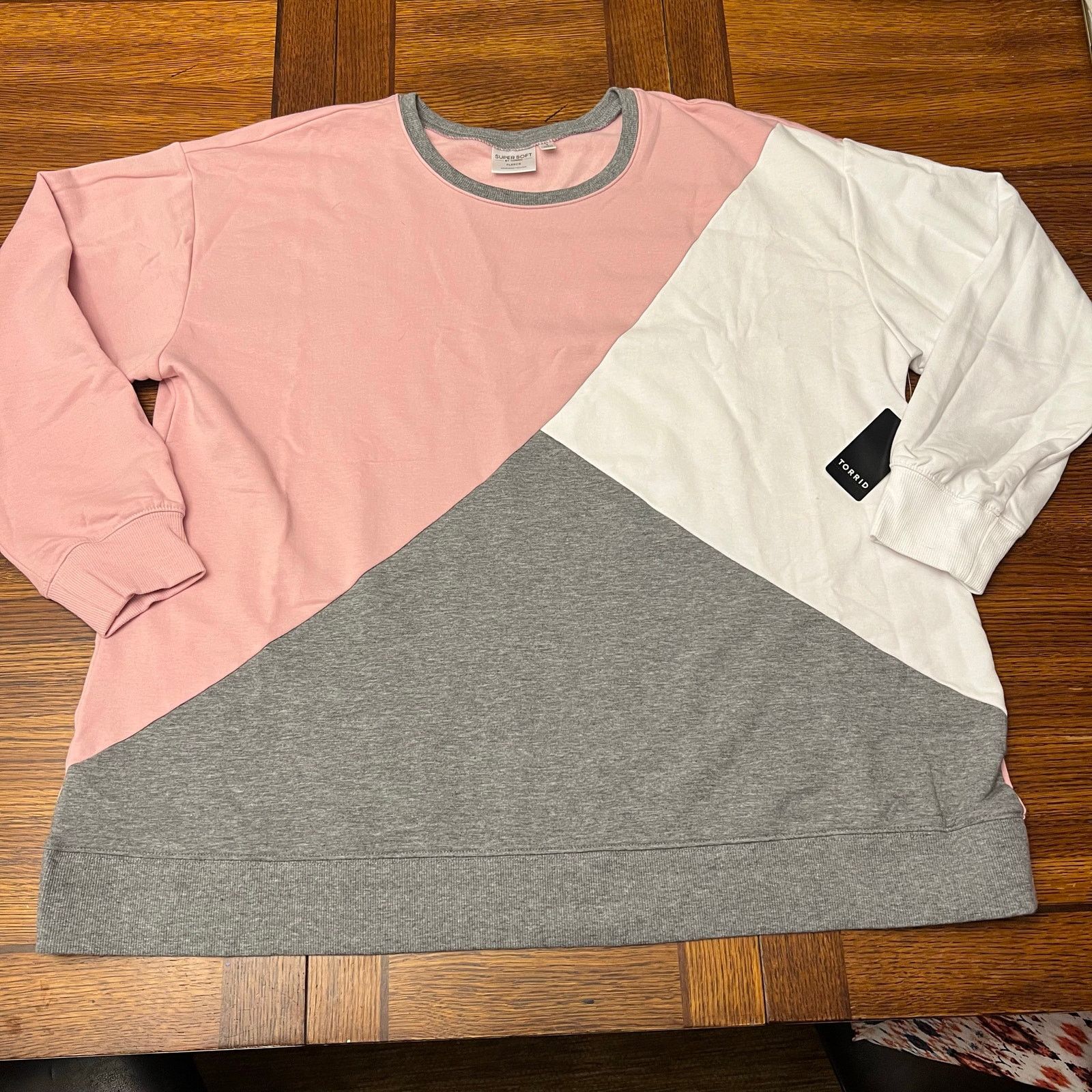 Other NWT TORRID Fleece Crew Neck Drop Shoulder Sweatshirt 1XL Size XXL / US 16-18 / IT 52-54 - 9 Thumbnail
