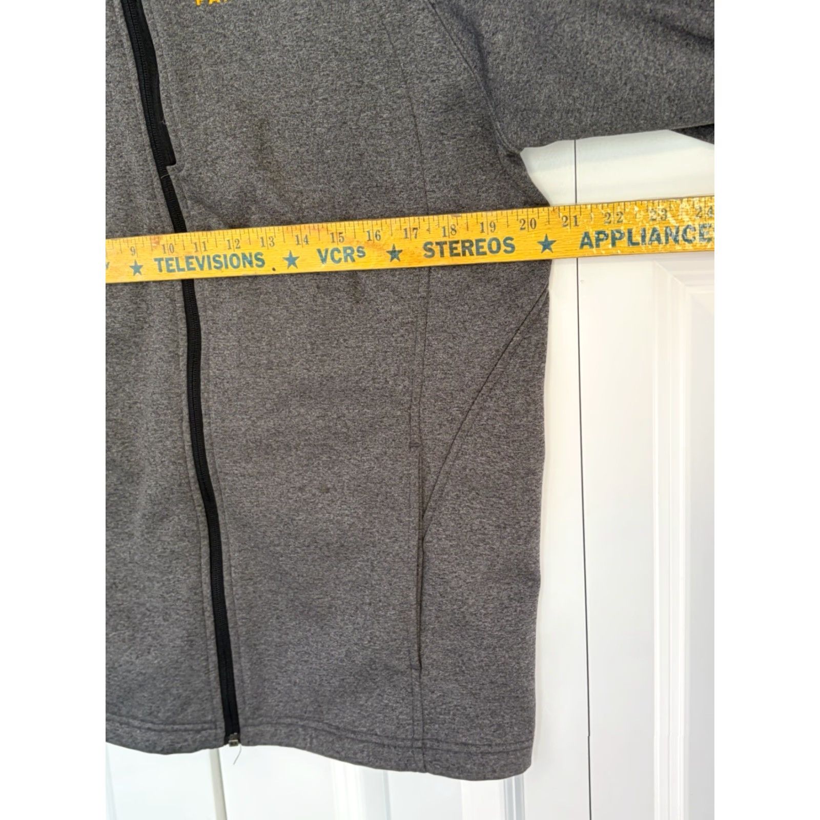 Under Armour VINTAGE? No. Under Armour Mens Full Zip Hoodie Sweatshirt Gray Milwaukee Panthers Jacket M Size US M / EU 48-50 / 2 - 6 Thumbnail
