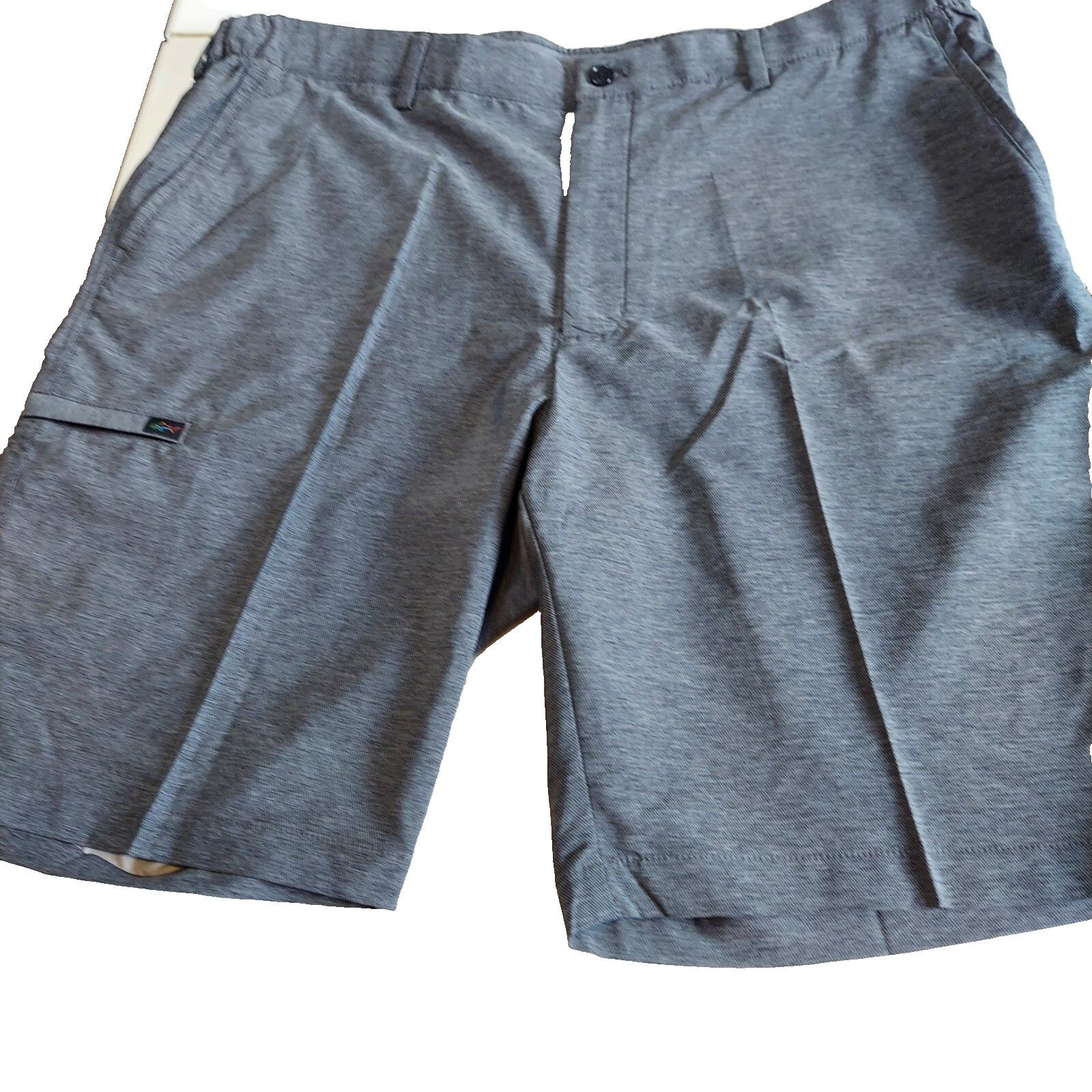 Greg Norman Greg Norman Men's Grey Cargo Golf Shorts Size 40 Size US 40 / EU 56 - 1 Thumbnail