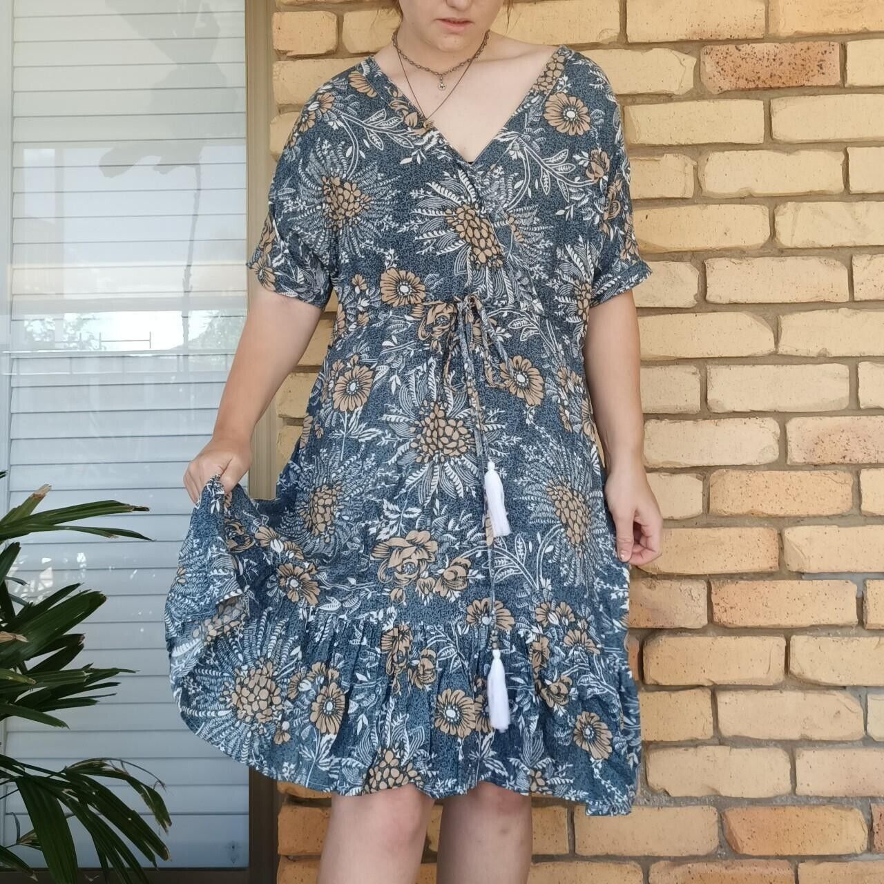 Other Holiday Trading Dress Blue White Floral Size S/M Size ONE SIZE - 1 Thumbnail