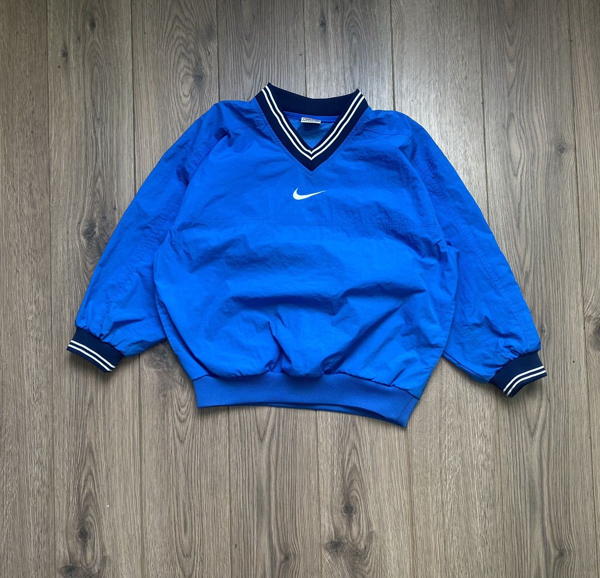 Nike × Vintage Vintage Nike Nylon Sweatshirt Swoosh Logo Size US S / EU 44-46 / 1 - 1 Thumbnail