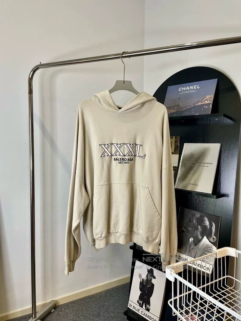 Balenciaga Balenciaga Embroidered Logo Letter Cotton Hooded Long Slee Size US S / EU 44-46 / 1 - 1 Thumbnail