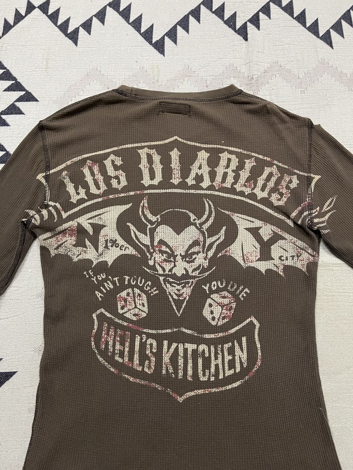 If Six Was Nine 2000s LOS DIABLOS DEVIL GRAPHIC THERMAL LONG SLEEVE SHIRT Size US XS / EU 42 / 0 - 17 Thumbnail