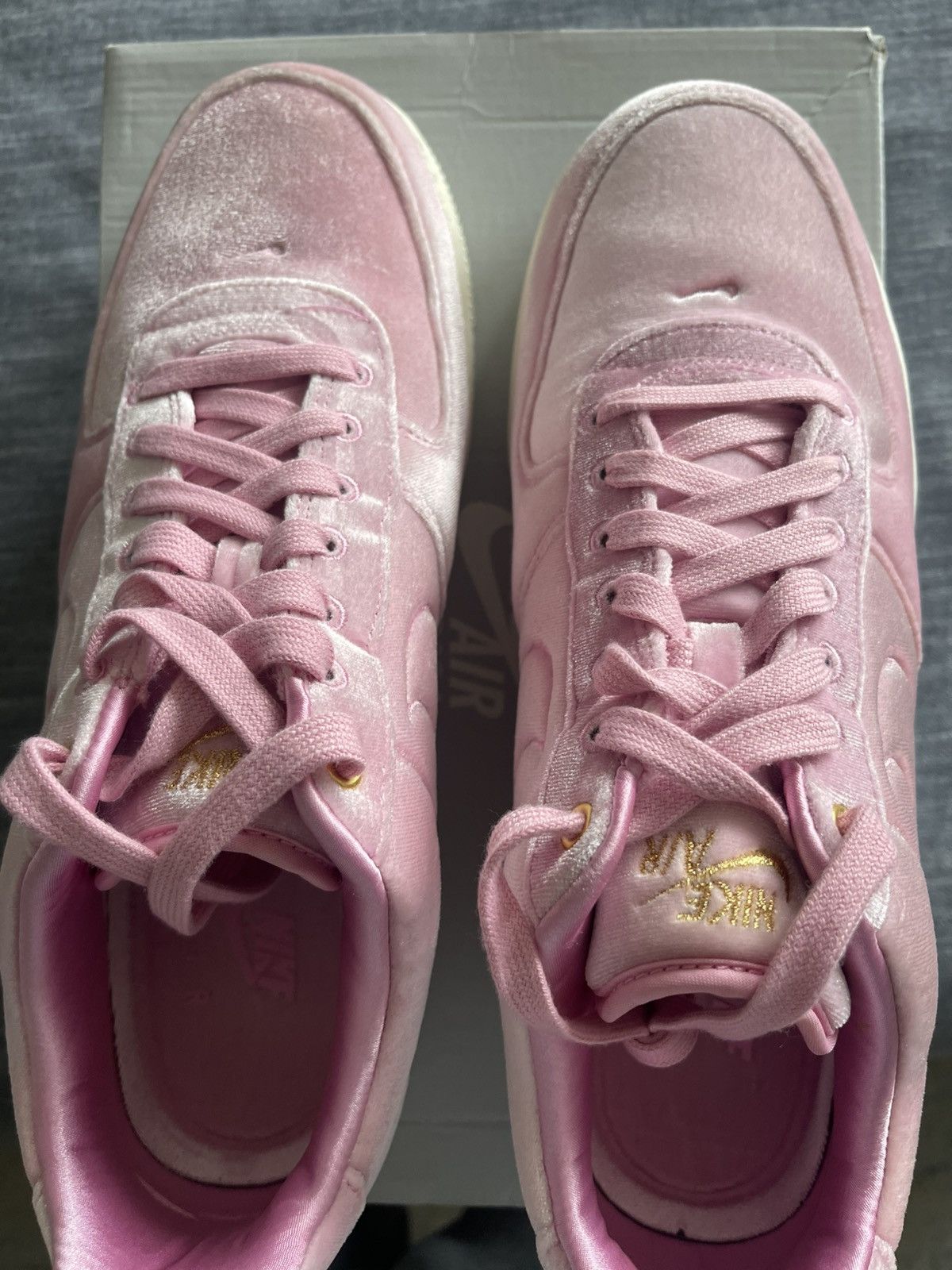 Nike AIR FORCE 1 Velour Pink Rise Size US 10 / EU 43 - 7 Thumbnail