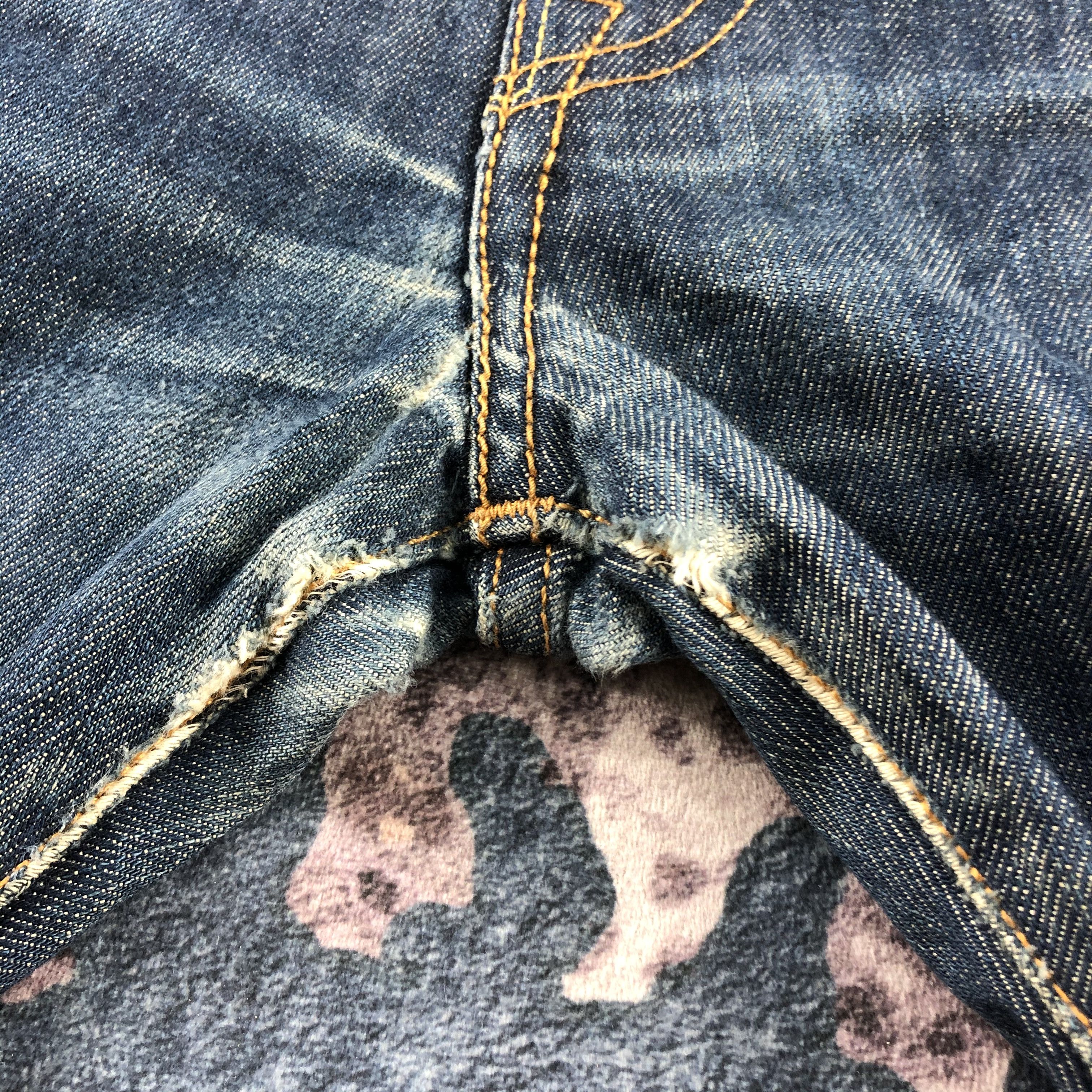 Levi's × Vintage Vintage Blue Wash Levis 501 Jeans-JM2925 Size US 35 - 13 Thumbnail