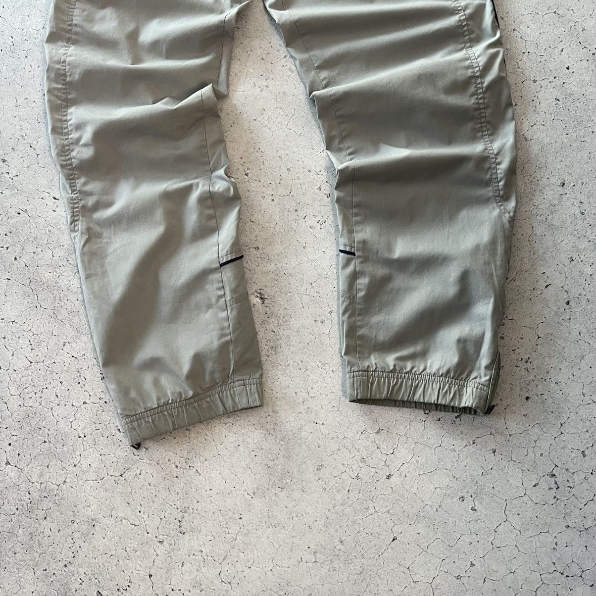 Nike Nike Track Swoosh Pants Vintage Nylon Joggers Streetwear Size US 30 / EU 46 - 7 Thumbnail