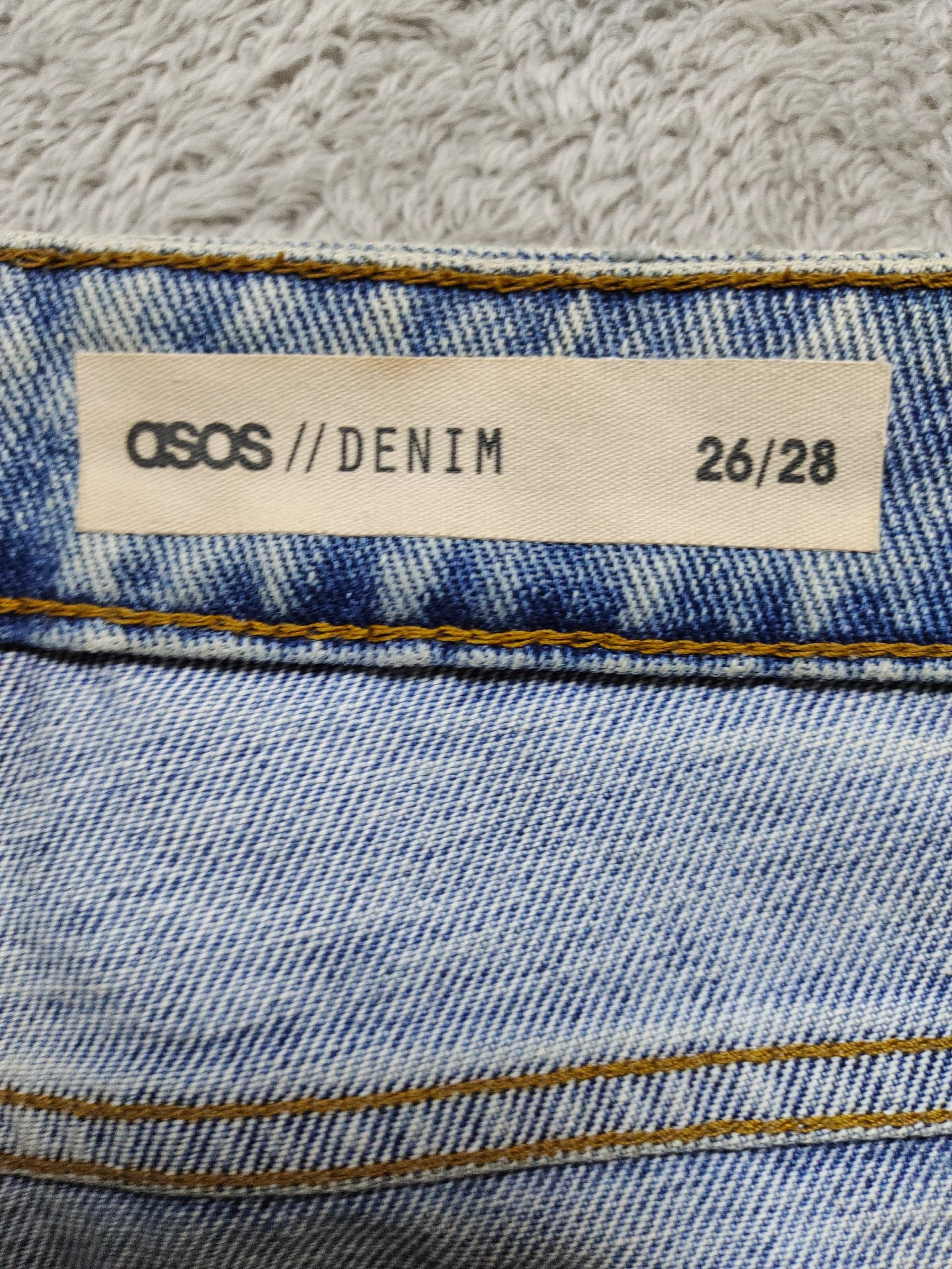 Asos ASOS CURVE 3D ROSE MOM HIGH WAIST JEANS SIZE 28 Size 28" / US 6 / IT 42 - 10 Thumbnail