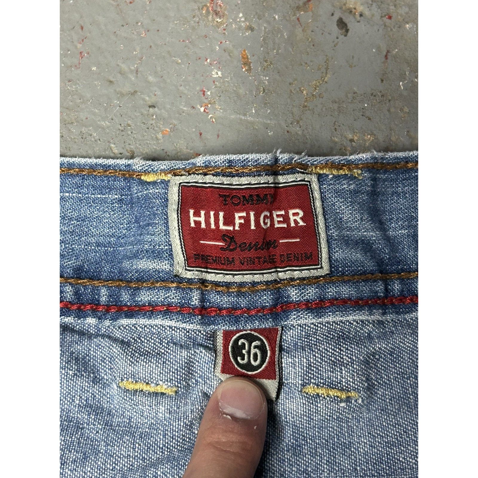 Tommy Hilfiger Red Label TOMMY HILFIGER Denim Jean Mens Shorts Size 36 Logo Size US 36 / EU 52 - 2 Thumbnail