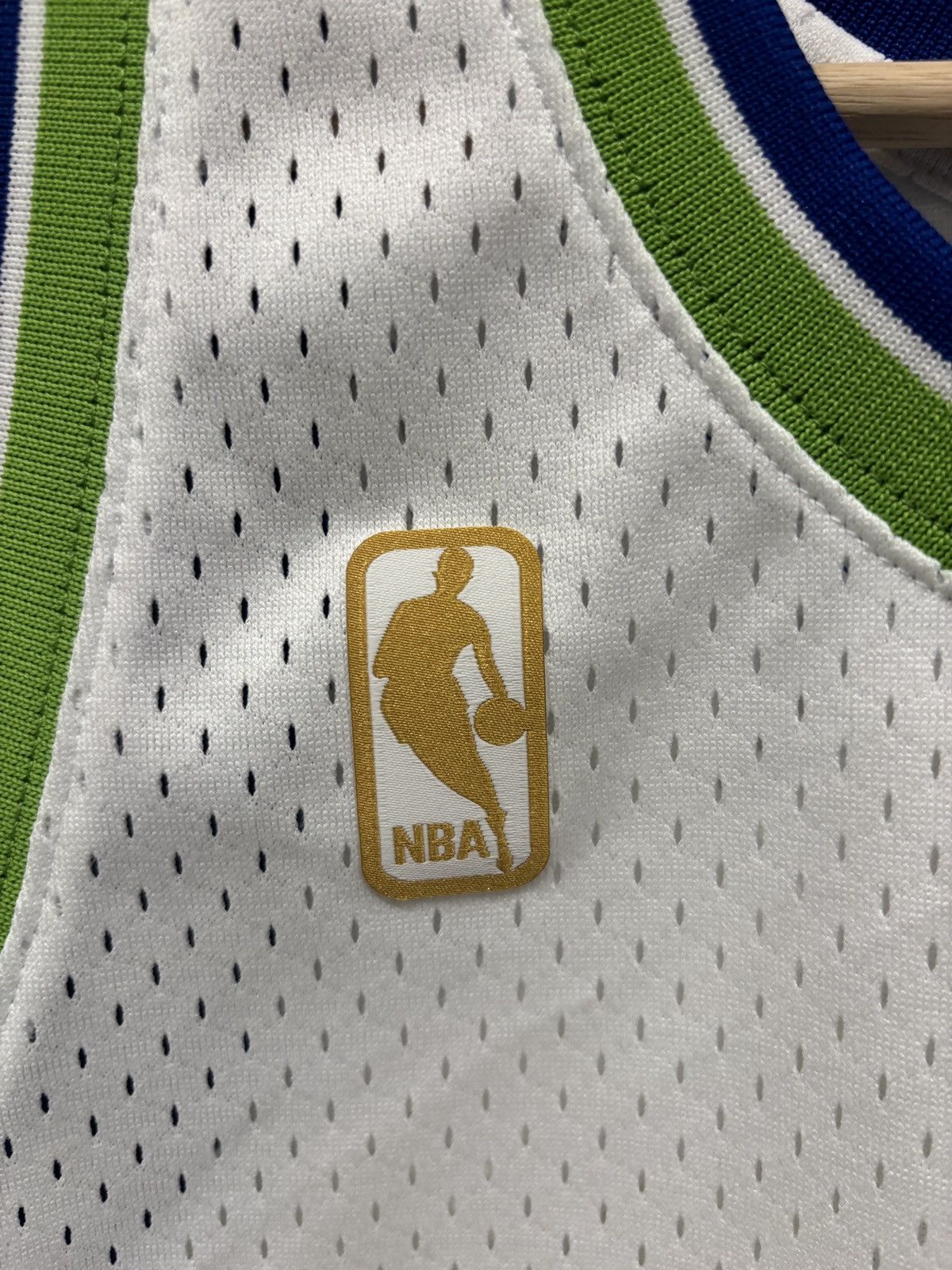 Mitchell & Ness Mitchell & Ness NBA Hawks Smith Basketball Jersey White Size US L / EU 52-54 / 3 - 4 Thumbnail