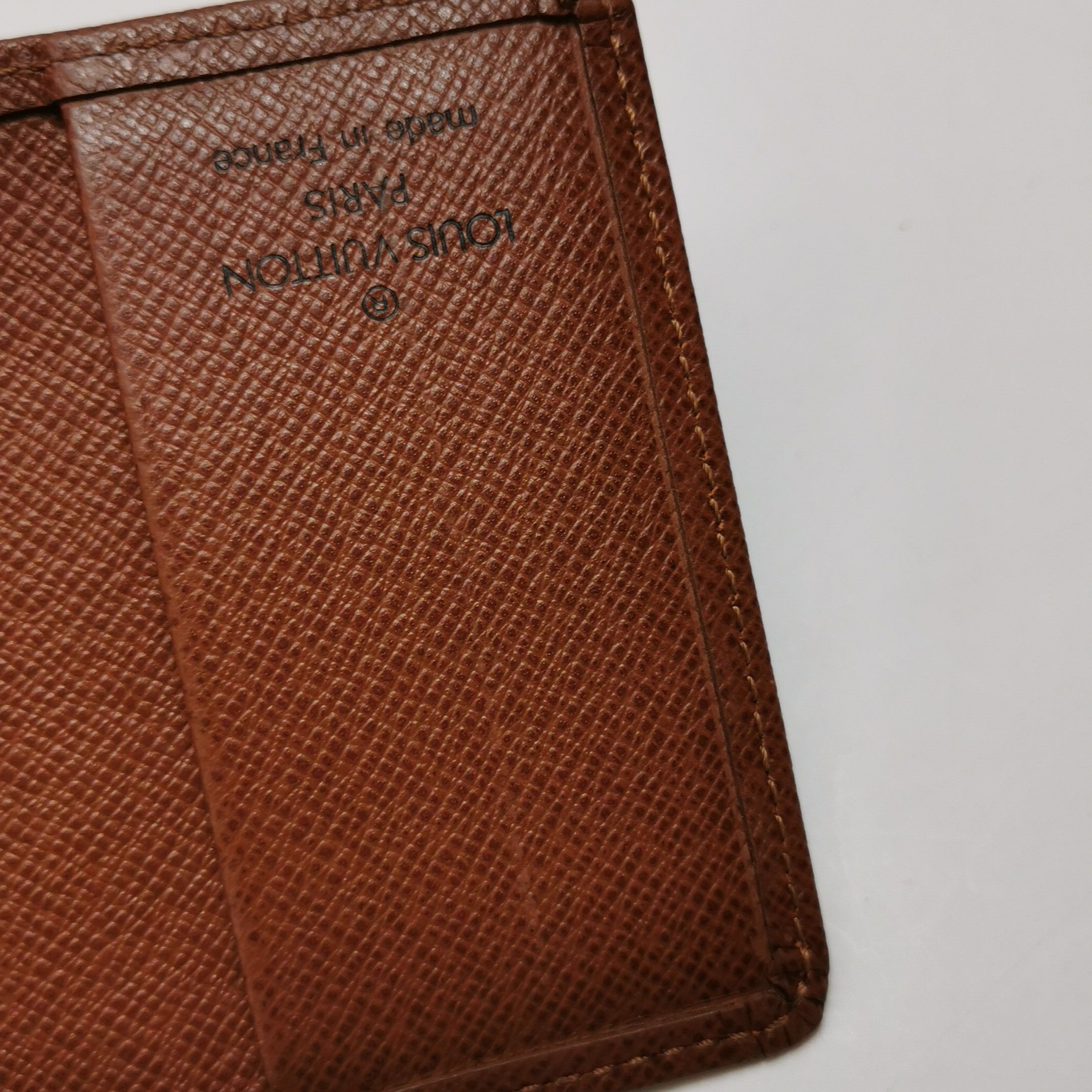 Louis Vuitton Louis Vuitton (LV) Cowhide Solid Color Litchi Pattern Secon Size ONE SIZE - 5 Thumbnail
