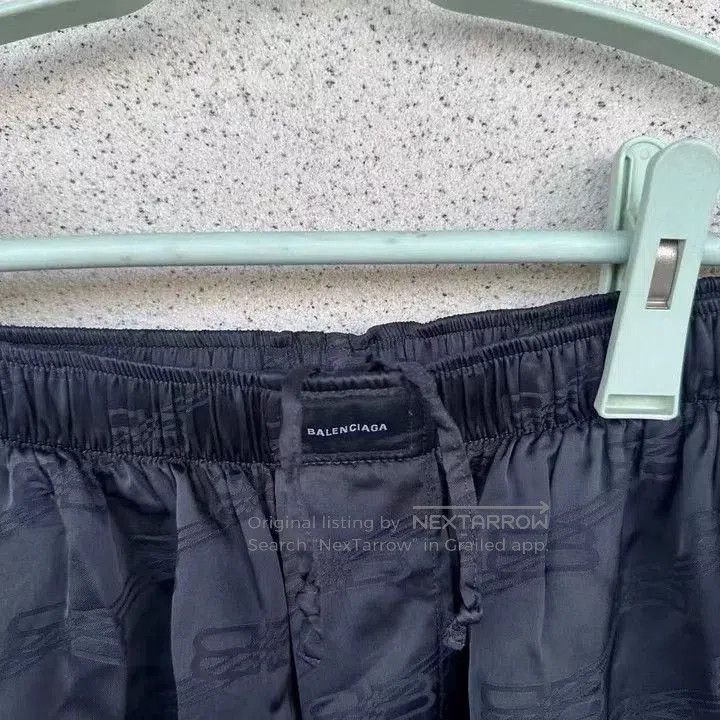 Balenciaga Balenciaga New Pleated Logo Print Shorts. Size US 30 / EU 46 - 2 Thumbnail