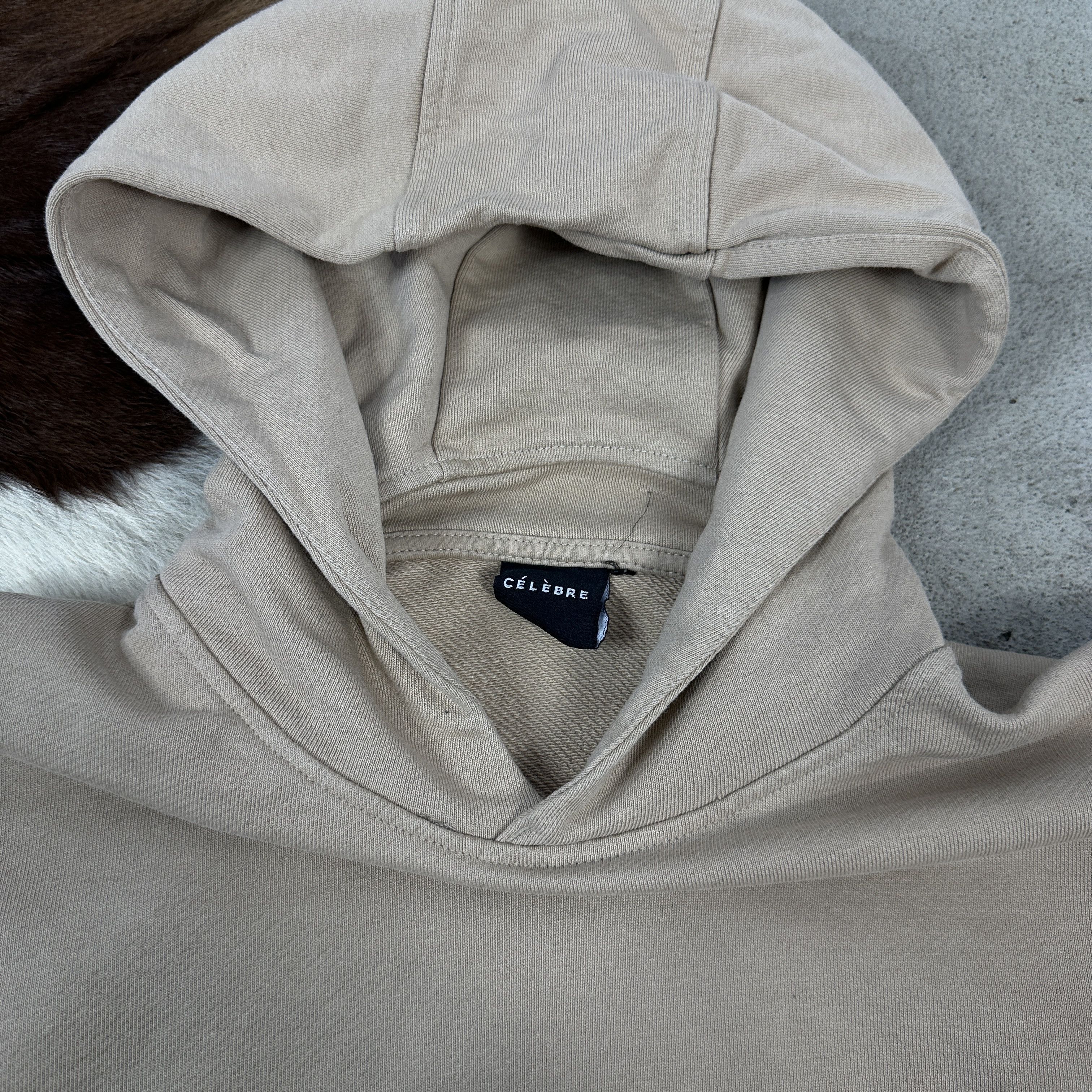 Vintage Vintage Streetwear Basic Blank Celebre Paris Boxy 00s Hoodie Size US M / EU 48-50 / 2 - 4 Thumbnail