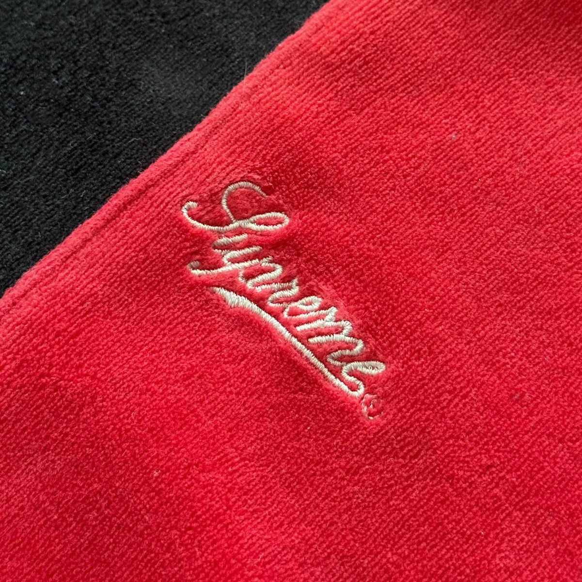 Supreme SS18 Supreme Velour Zip Up jacket size XL black red teal Size US XL / EU 56 / 4 - 7 Thumbnail
