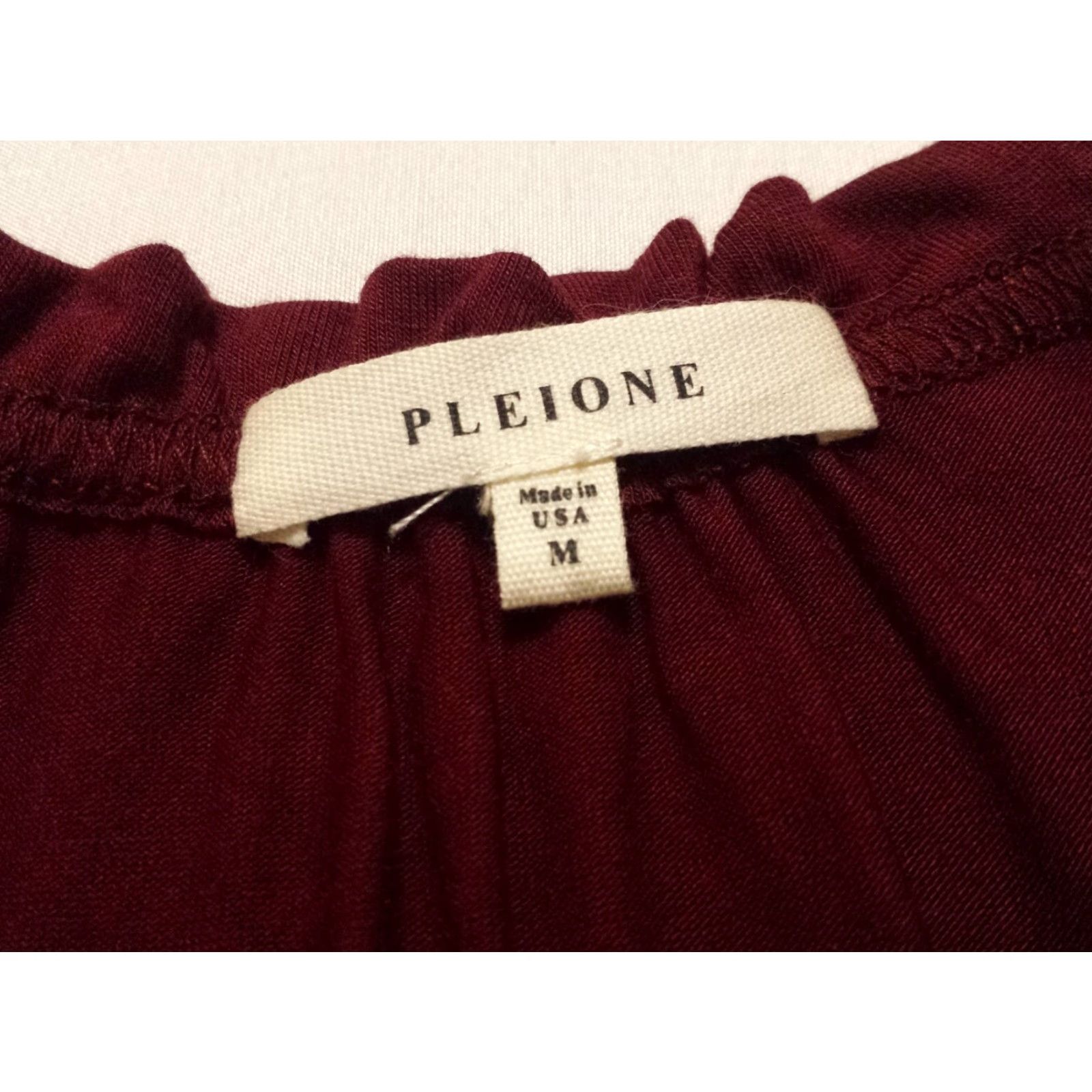 Vintage Pleione Blouse Shirt Womens Medium Red Long Sleeve V-Neck Rayon Solid Size M / US 6-8 / IT 42-44 - 5 Thumbnail