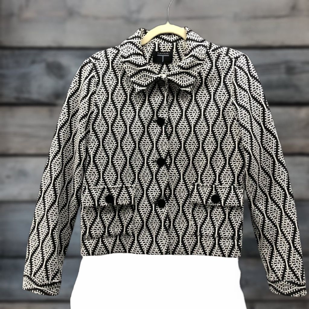 Vintage Tahari Tweed Jacket Womens S Black White Patterned Jacquard Chevron Geometric Button Front Blazer Size S / US 4 / IT 40 - 1 Thumbnail