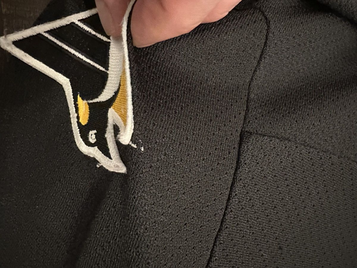Ccm VTG CCM Maska Pittsburgh Penguins Men’s Hockey Jersey-Sz Med Size US M / EU 48-50 / 2 - 12 Thumbnail
